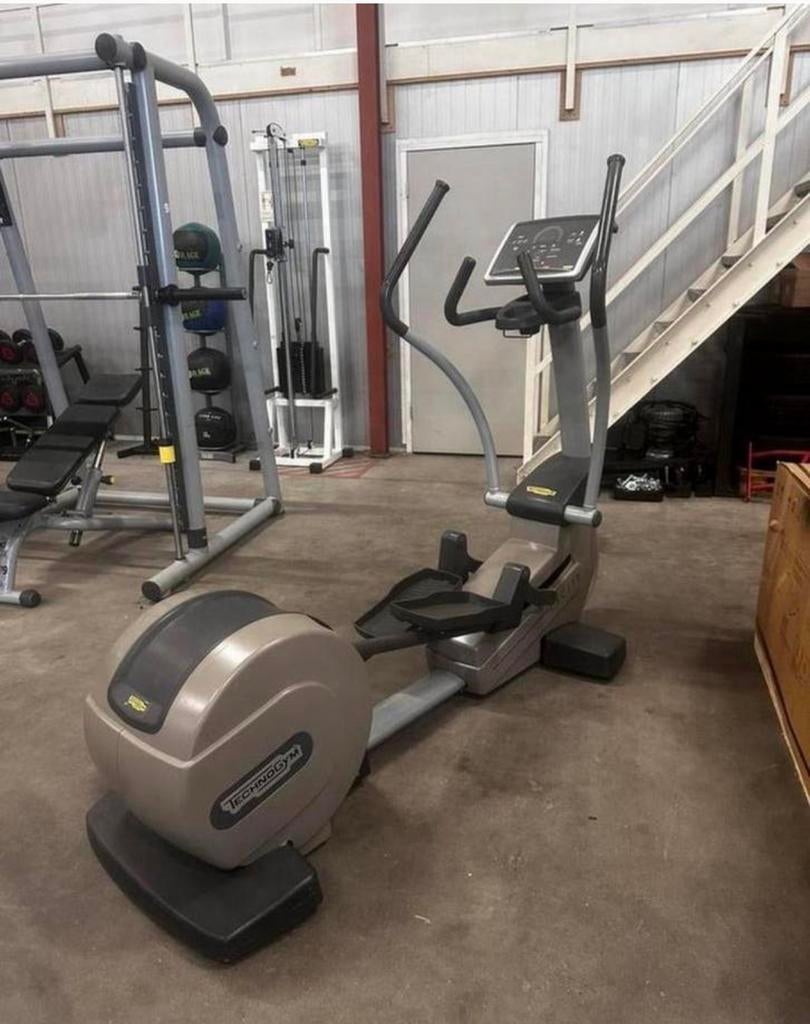 Technogym Excite 500 Led Crosstrainer, Sport en Fitness, Ophalen, Gebruikt, Overige typen