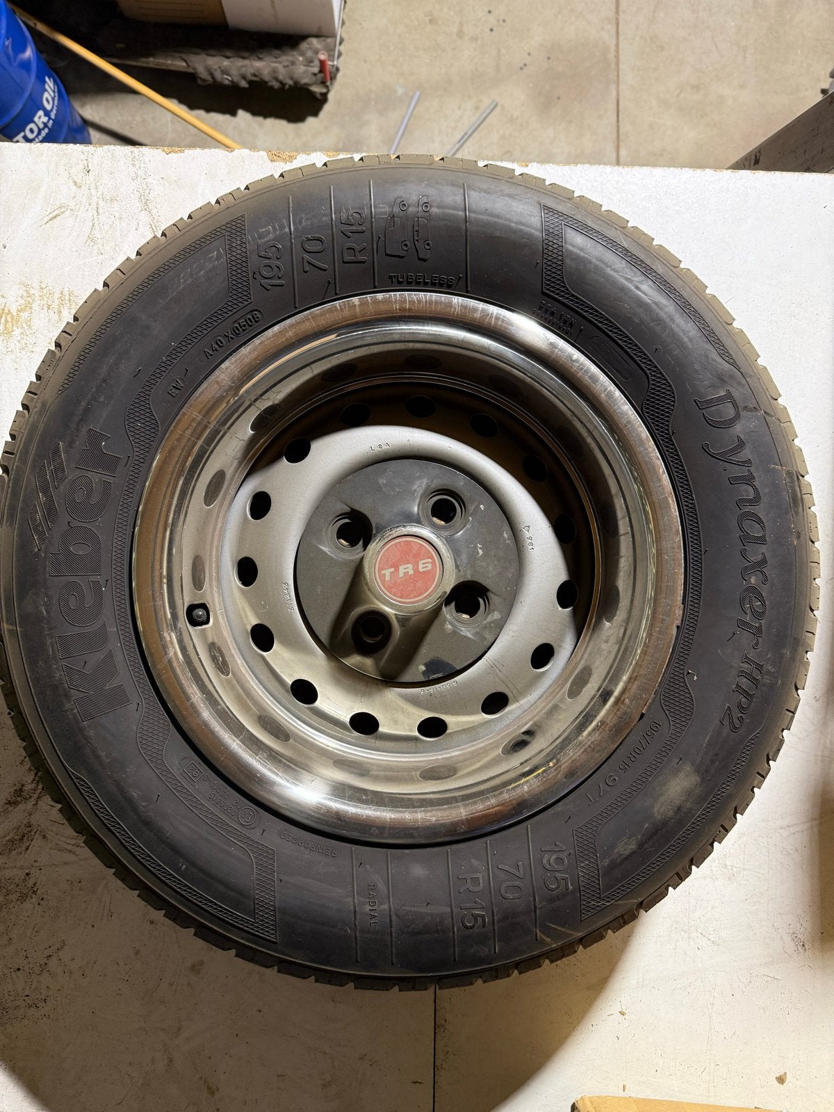 Set van 4 velgen met banden voor Triumph TR6, Ophalen, Gebruikt, 15 inch, Banden en Velgen
