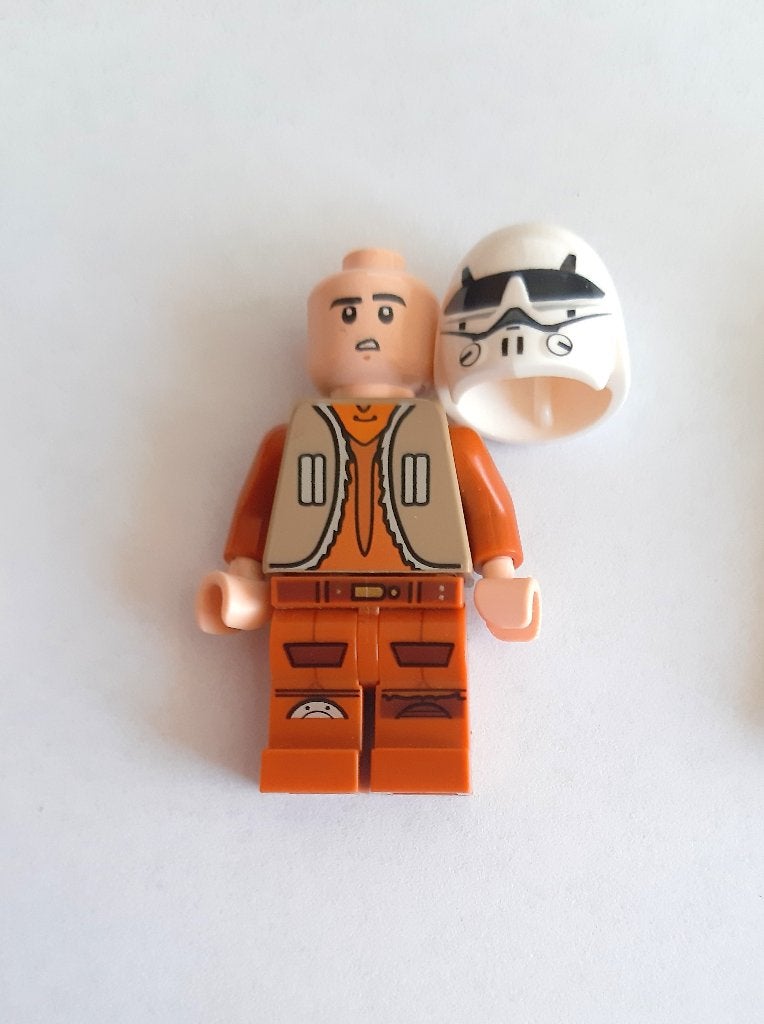sw0574a Ezra Bridger - Dark Tan Vest, Helmet, Star Wars, Lego, Ophalen of Verzenden, Zo goed als nieuw