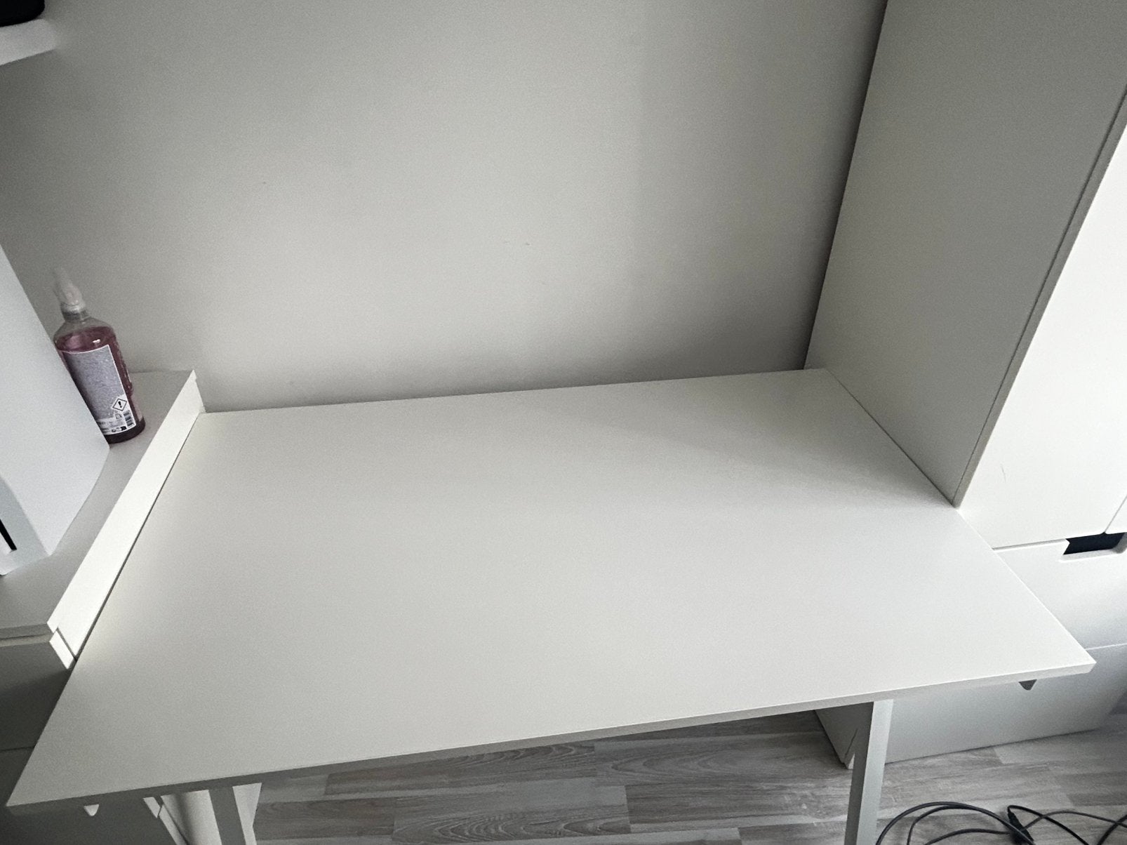 Bureau ikea zo goed als nieuw., Ophalen, Zo goed als nieuw