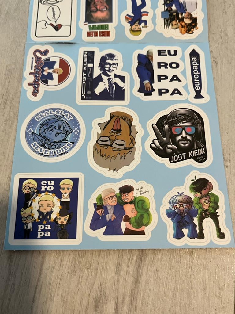 Joost Klein Europapa Sticker Vellen - Nieuw, Ophalen of Verzenden, Nieuw, Meerdere stickers
