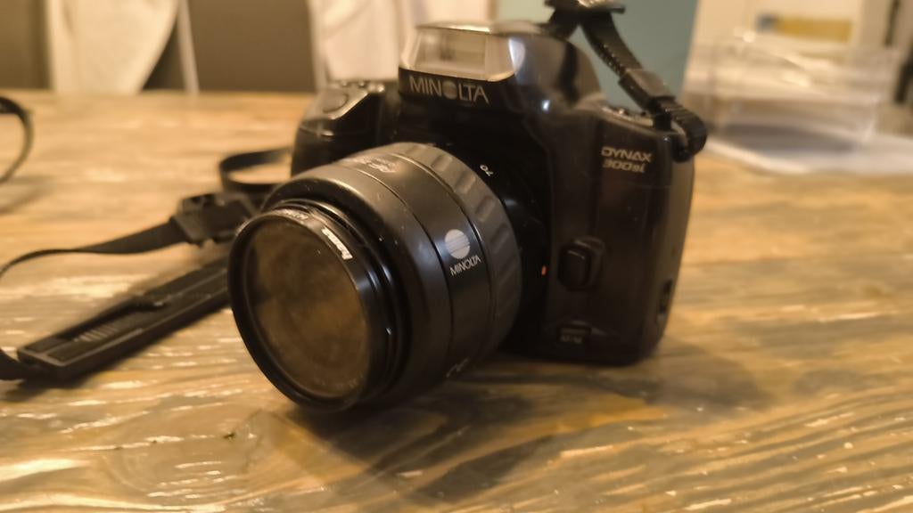 1x Minolta Dynax 300si & 5000i spiegelreflexcameras, Audio, Tv en Foto, Fotocamera's Analoog, Ophalen, Zo goed als nieuw, Spiegelreflex
