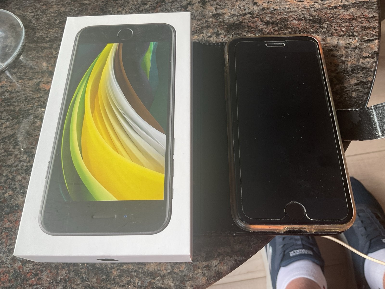 iPhone SE (2020) 128GB Zwart -, 75 %, Zwart, Ophalen of Verzenden, Zonder simlock