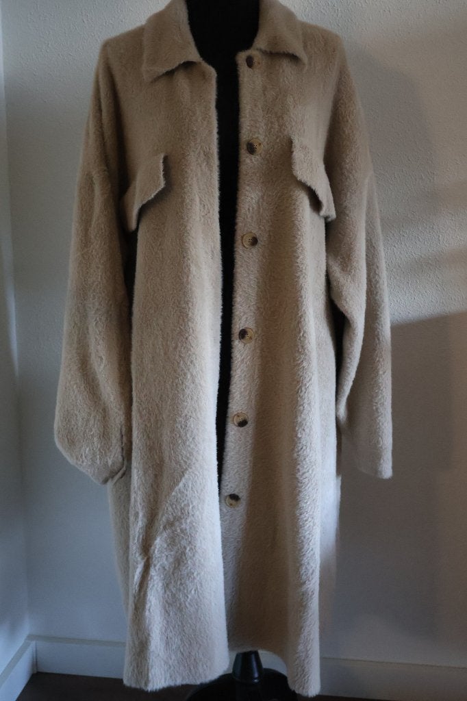 Yesta Furry Blouse Jas maat 54/56, Beige, Ophalen of Verzenden, Jas of Mantel, Nieuw