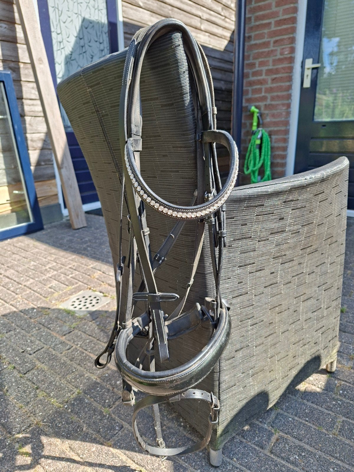 Als nieuw. Zwart trenshoofdstel, Ophalen, Zwart, Frontriem