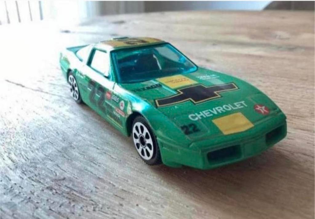 Bburago Chevrolet Corvette C4 Race 1:43 Texaco nr.22, Ophalen of Verzenden, Zo goed als nieuw, Auto, Overige merken