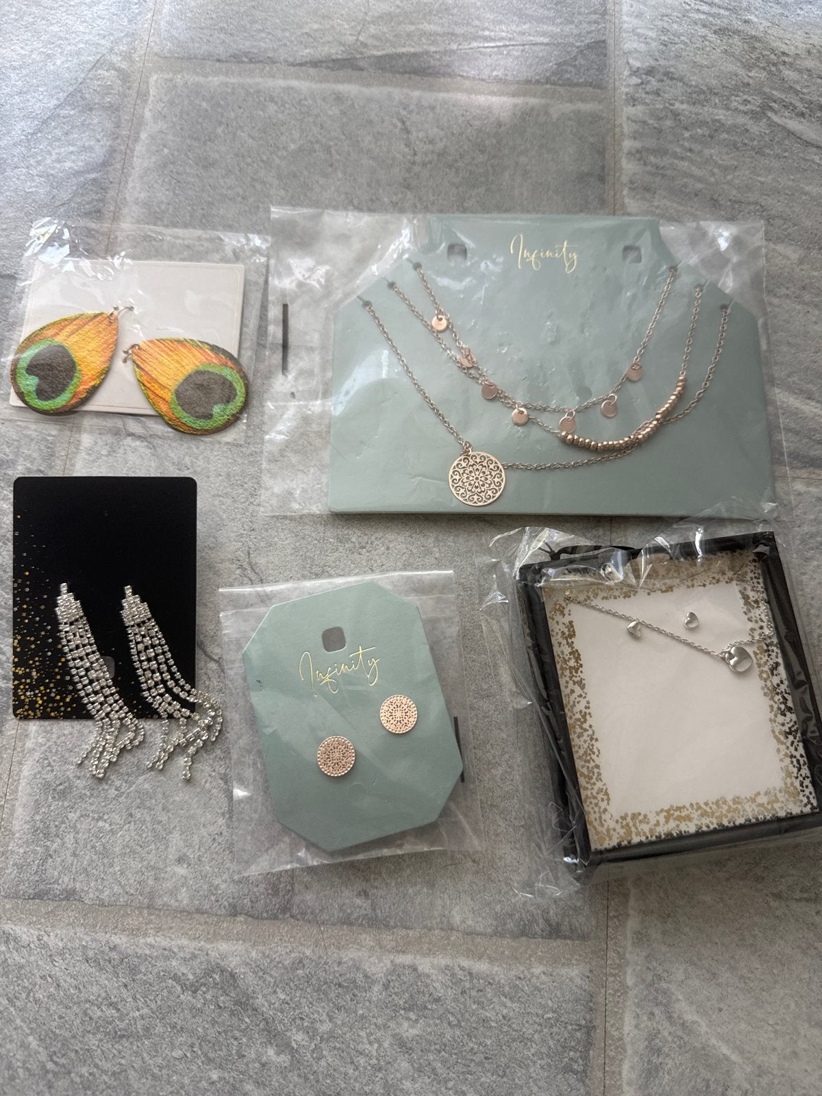 Kruidvat sieraden pakket nieuw in verpakking, Met kristal, Overige materialen, Hangers, Overige kleuren