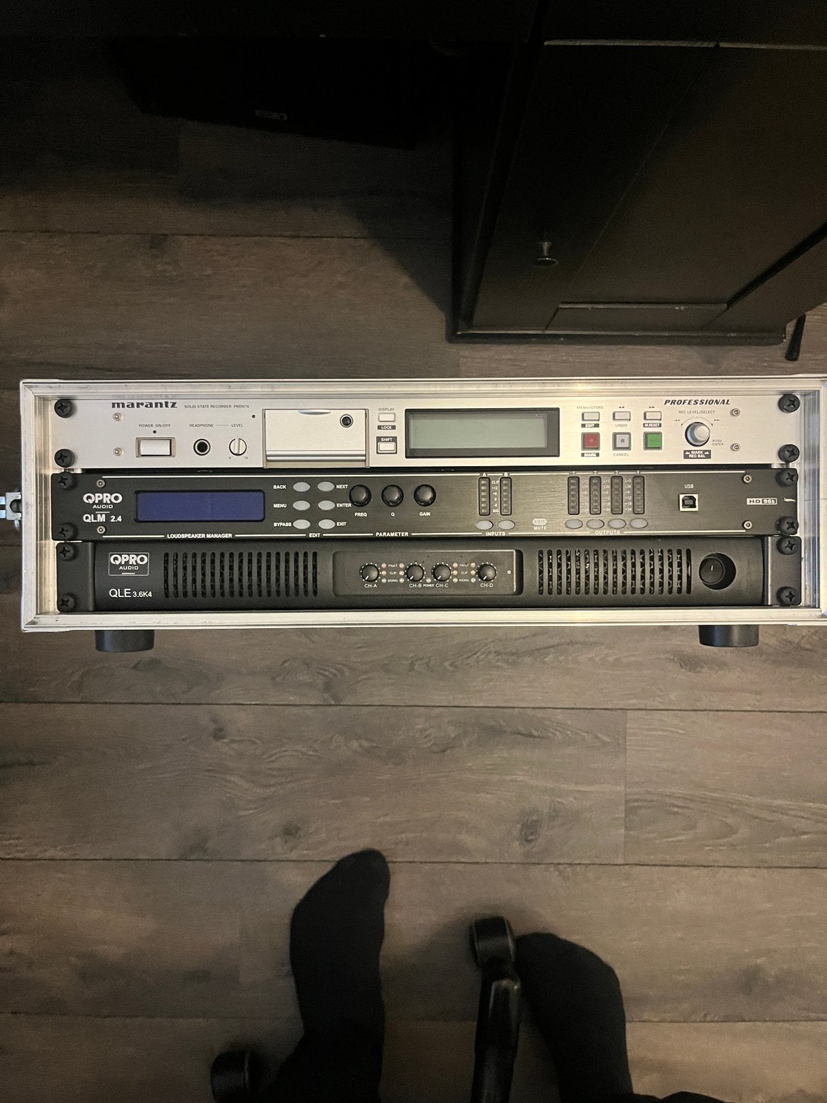 Qpro Audio QLM 2.4 DSP & QLE 3.6K4 Versterker in Flightcase, Ophalen of Verzenden, Gebruikt