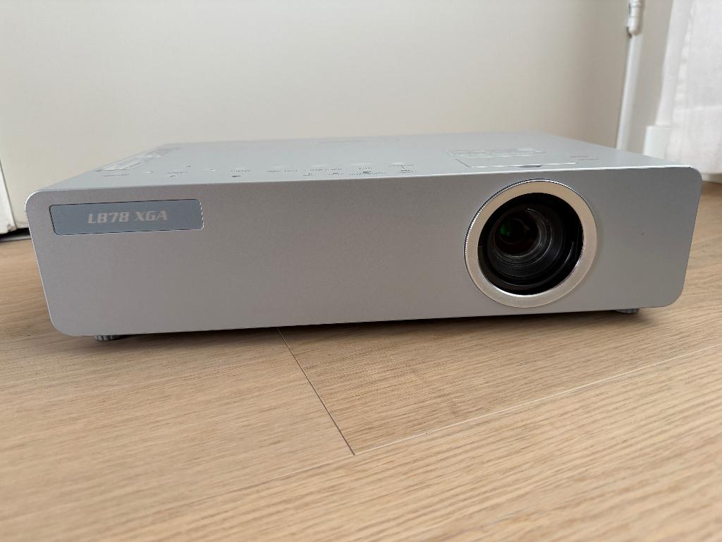 Panasonic LB78 Beamer Projector - XGA Resolutie, Ophalen, Panasonic, Overige resoluties, Gebruikt