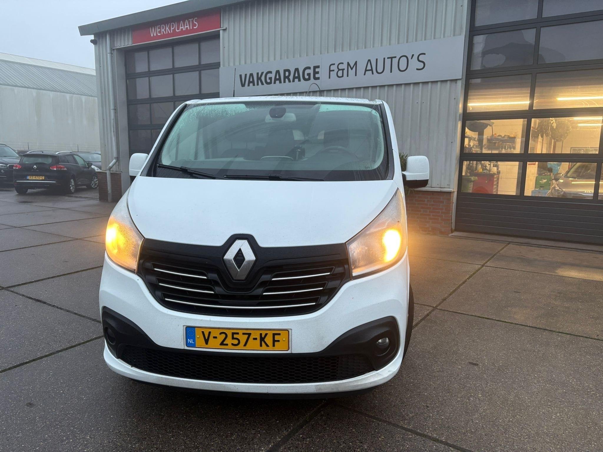 Renault Trafic 1.6 dCi T27 L1H1 Luxe Energy Airco, cruise, c, Auto's, Voorwielaandrijving, Gebruikt, Euro 6, 4 cilinders
