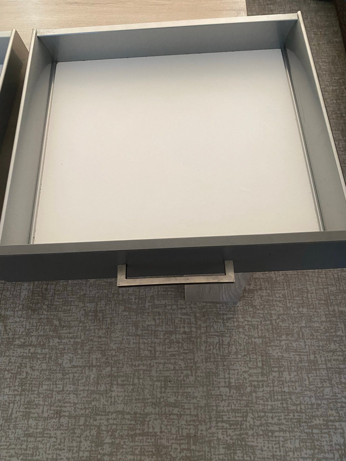 Twee keukenkast laden. Grijs zo goed als nieuw, Ophalen, Overige materialen, Minder dan 50 cm, Gebruikt