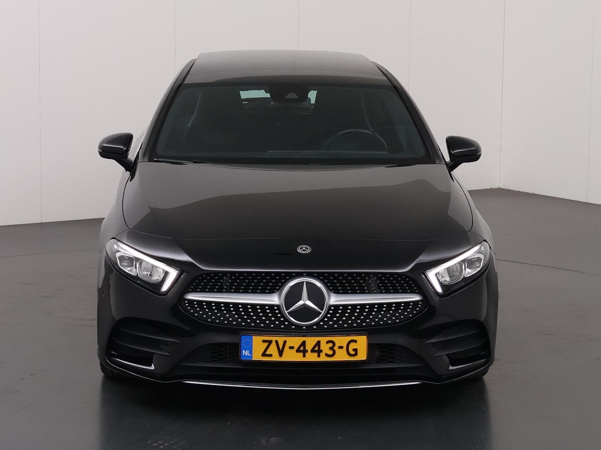 Mercedes-Benz A-klasse 200 Business Solution AMG | Panoramad, Auto's, Dealer onderhouden, Gebruikt, 4 cilinders, Bedrijf