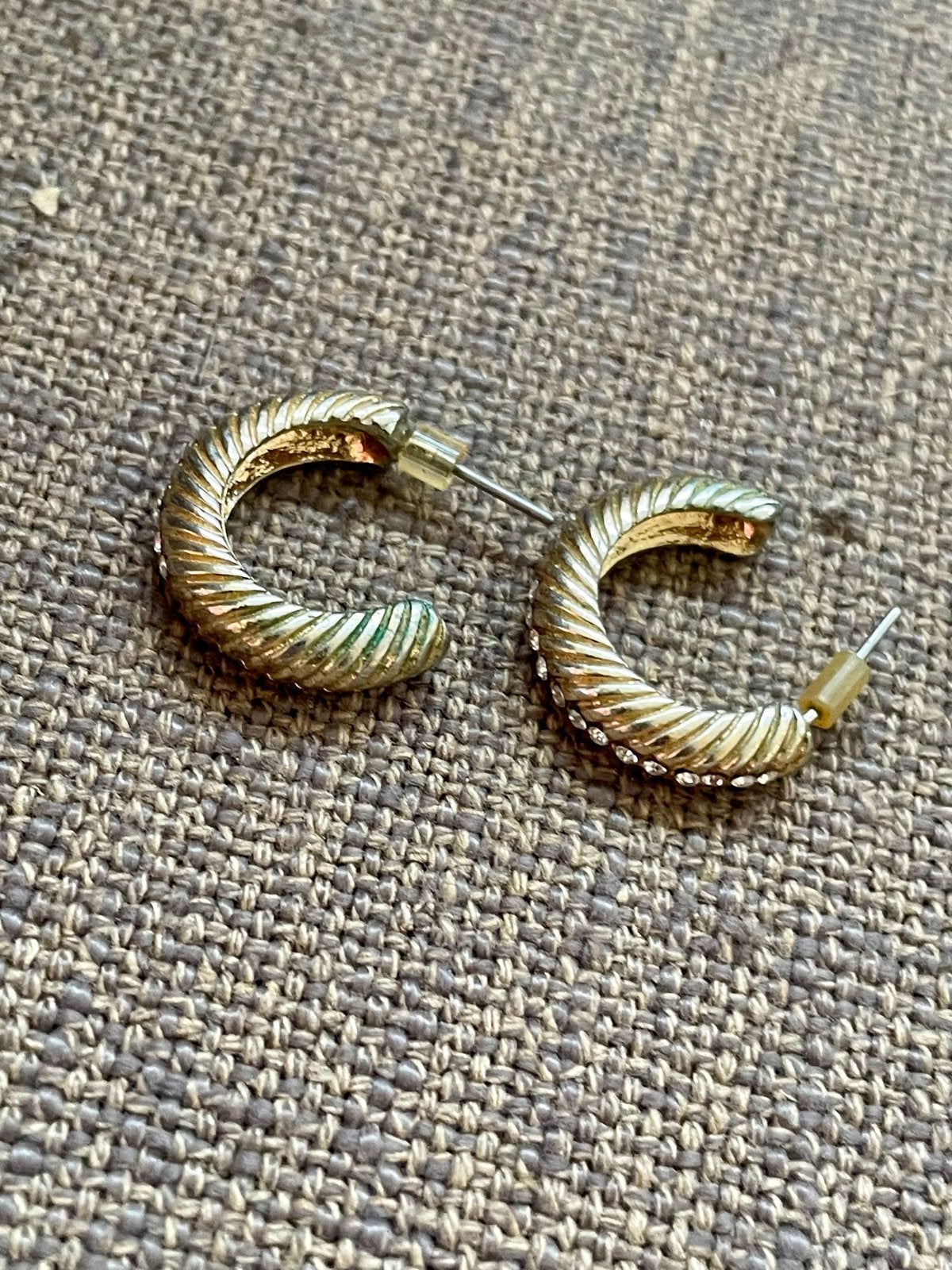 Gouden oorringen met strass, Overige materialen, Ophalen of Verzenden, Goud, Met strass