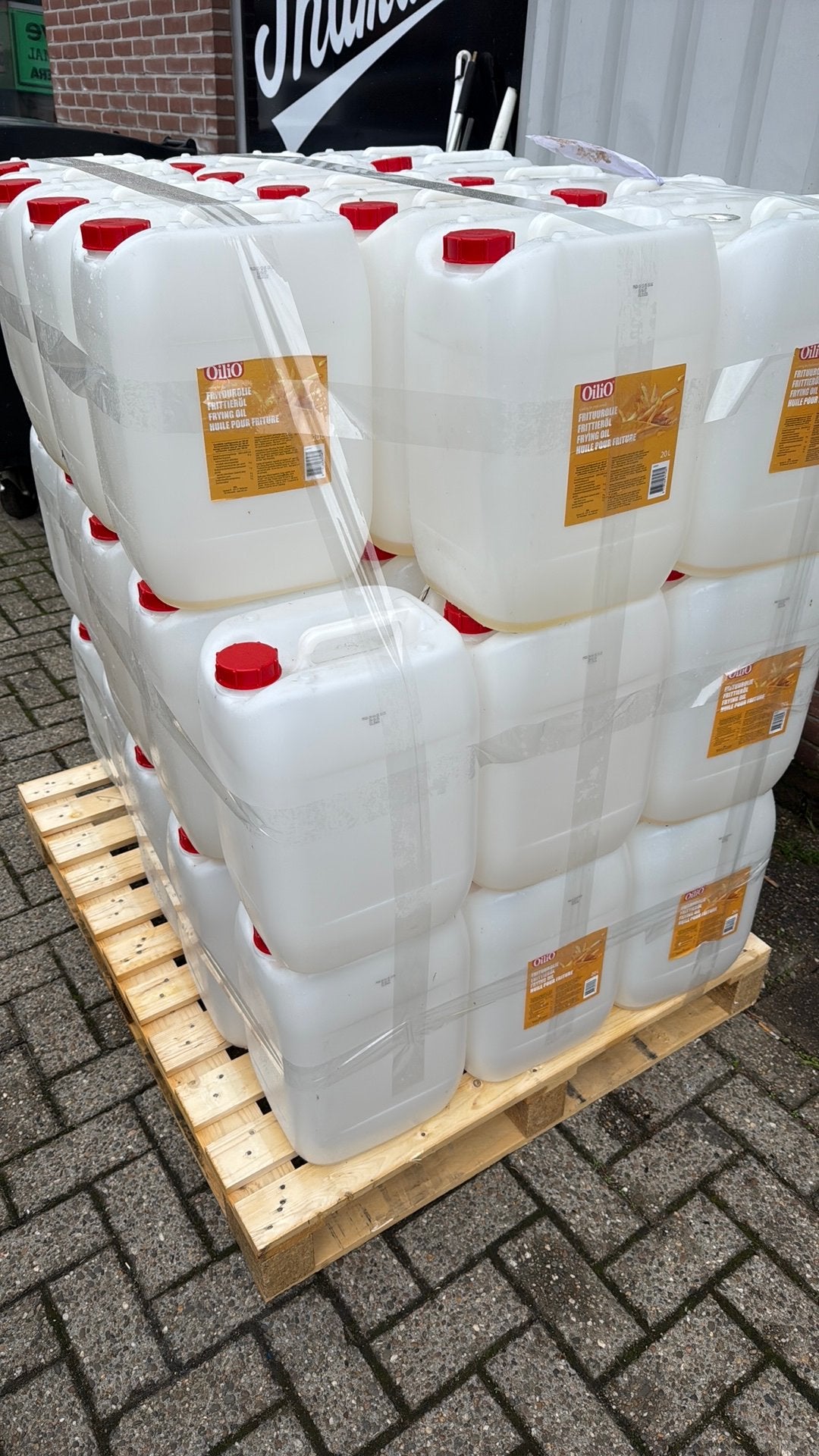44 cannen van 20 liter, Overige materialen, Zo goed als nieuw, Minder dan 5 m², Ophalen
