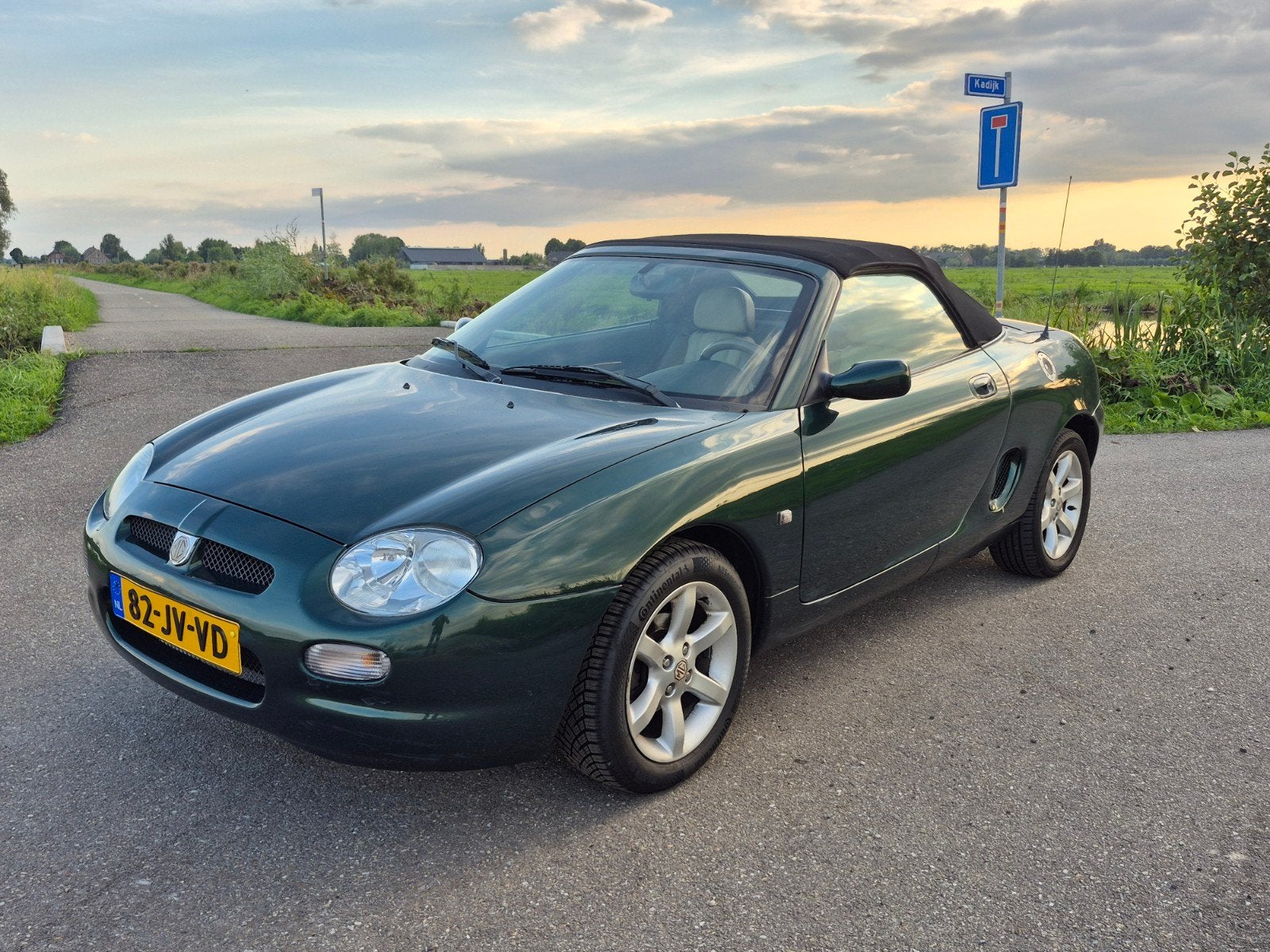 MG F 1.8L | Automaat! | Airco | CV | Hardtop | Leder, Automaat, Achterwielaandrijving, 40 €/maand, Beige