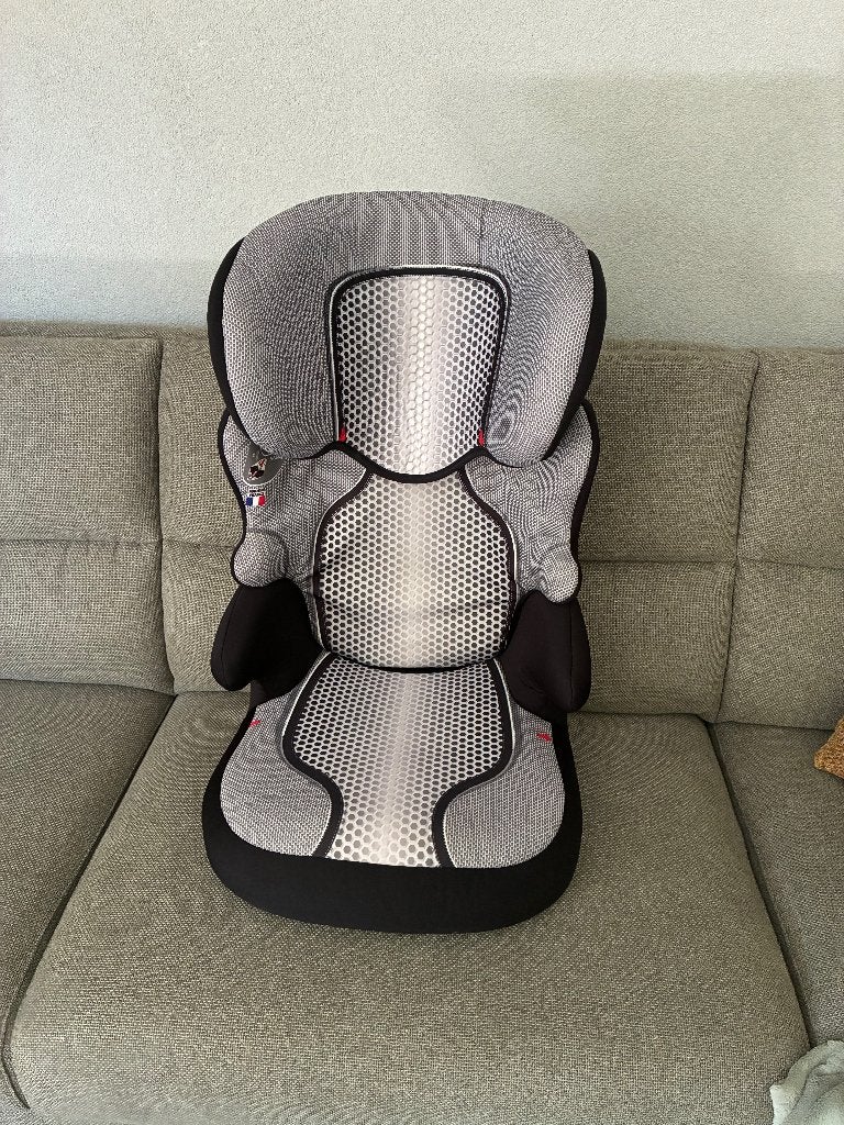 Autostoel groep 2, Kinderen en Baby's, Autostoeltjes, Autogordel, 15 t/m 36 kg, Zijbescherming, Zo goed als nieuw