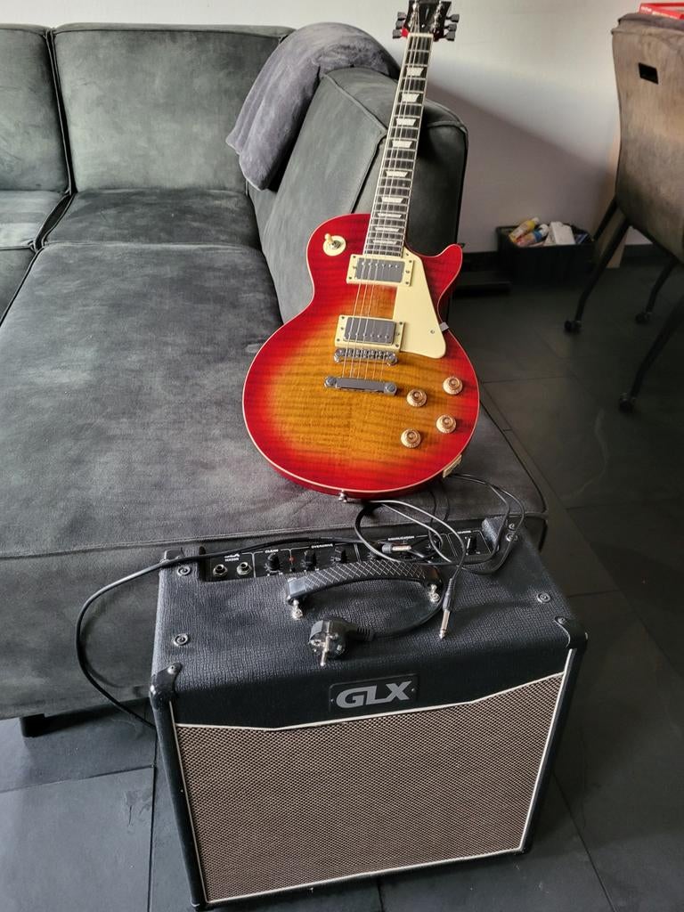 Zgan elektrische gitaar met versterker, Muziek en Instrumenten, Ophalen, Zo goed als nieuw, Solid body, Overige merken