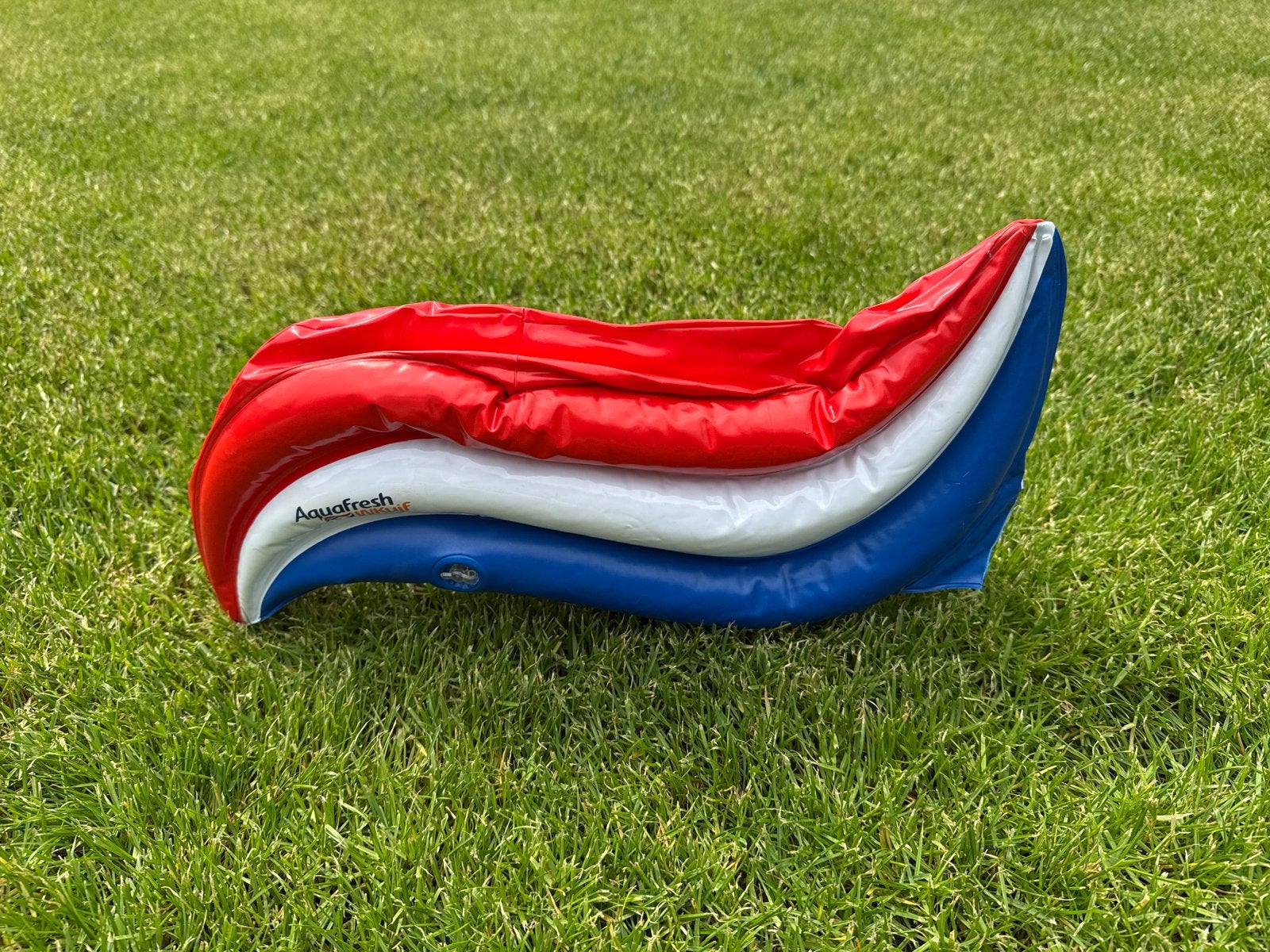 Opblaasbare Aquafresh kuif - Rood, Wit, Blauw, Ophalen, Zo goed als nieuw, Hoed of Pruik, Oranje of Koningsdag
