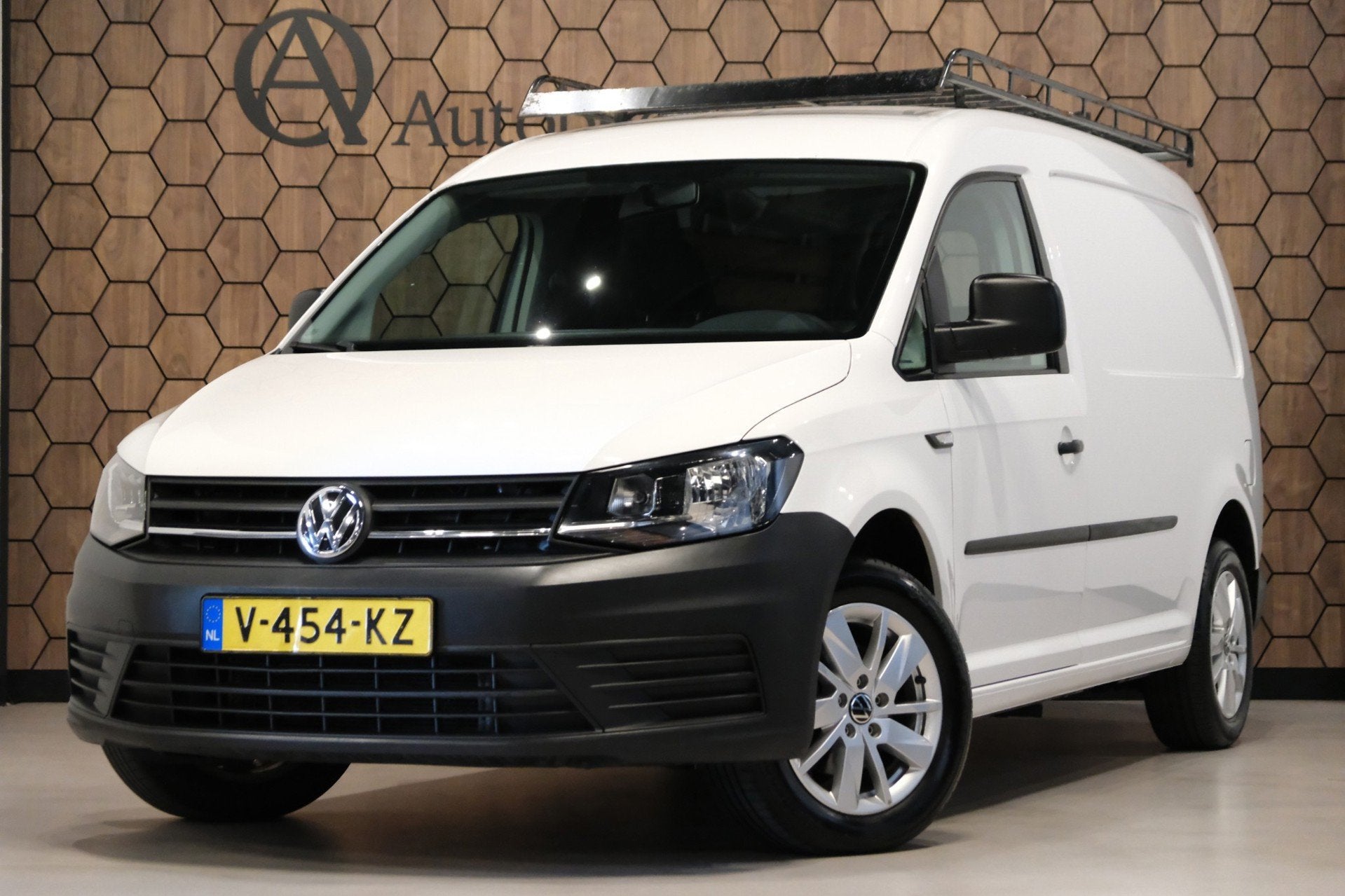 Volkswagen Caddy 2.0 TDI L2H1 BMT Maxi *Nieuwe Koppeling + M, Voorwielaandrijving, Stof, Gebruikt, Euro 6