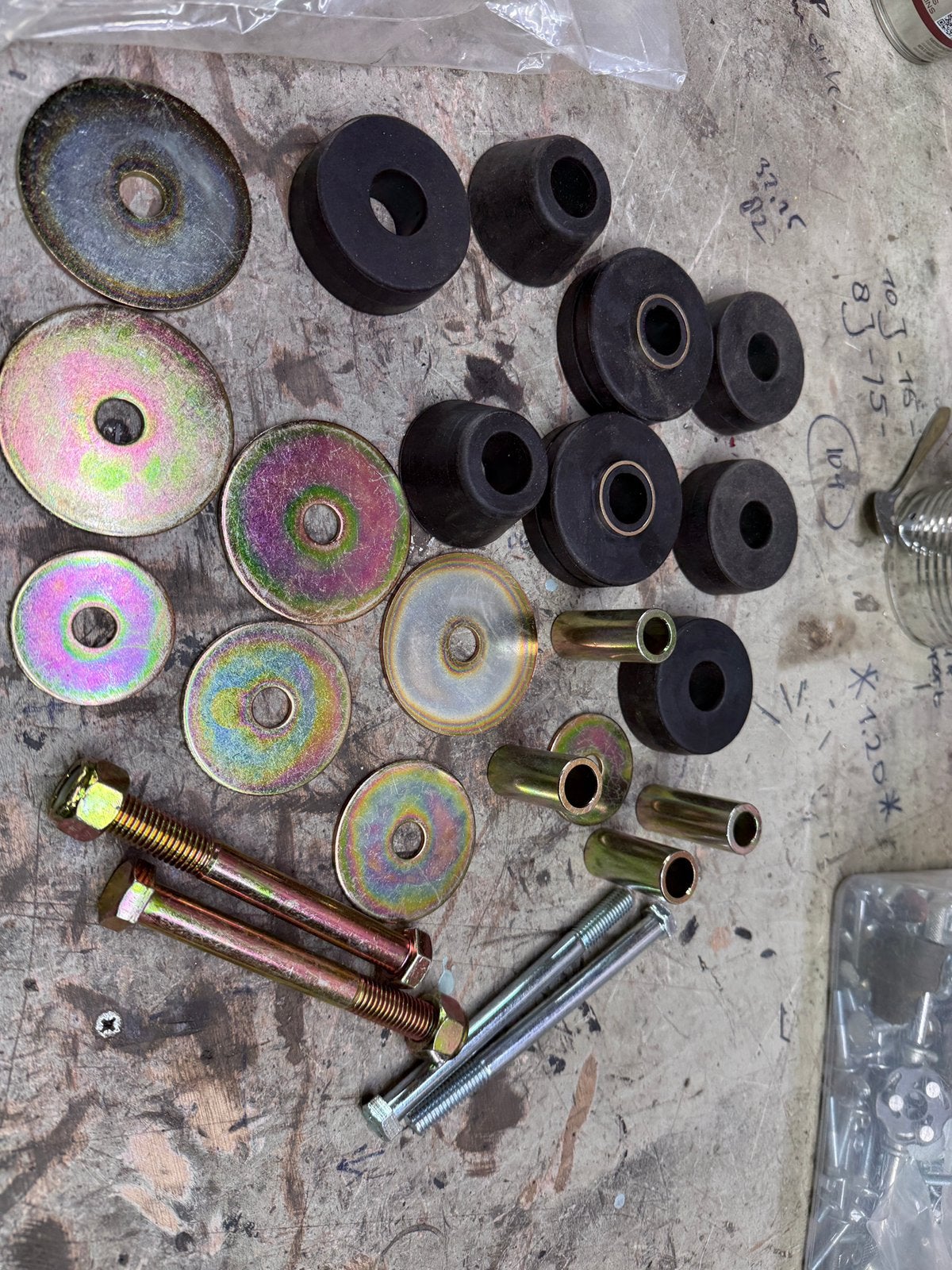 Chevrolet  cab mount kit, Chevrolet, Voor, Nieuw, Ophalen of Verzenden