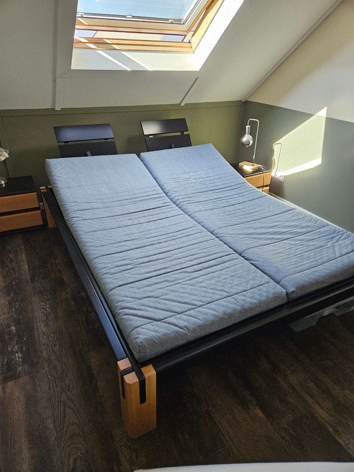 Bed 160x200cm met verstelbare lattenbodems, Ophalen, Zwart, Tweepersoons, 200 cm
