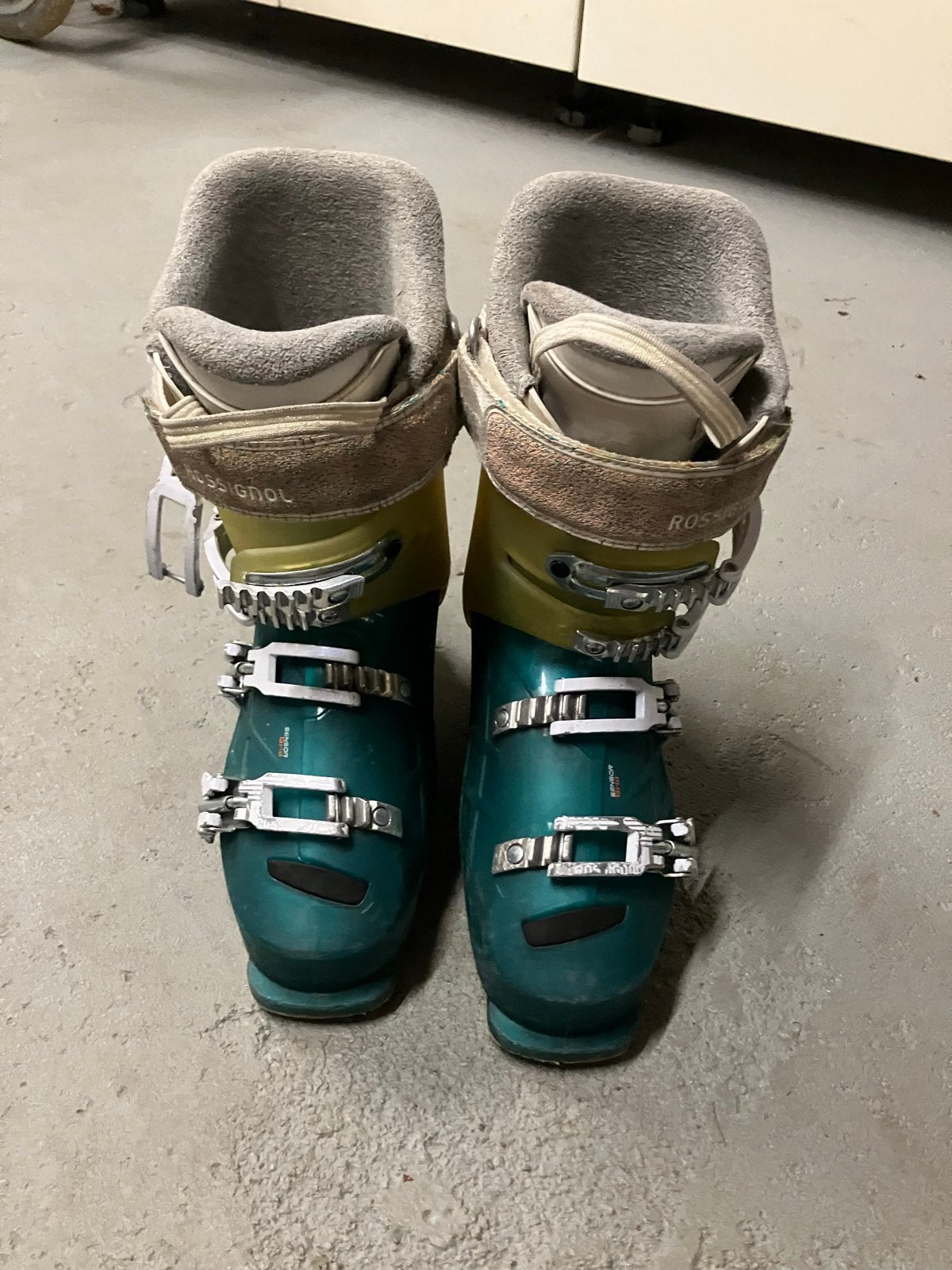 Rossignol Skischoenen - Maat 240 (288mm), Ophalen, Gebruikt, Rossignol, Schoenen