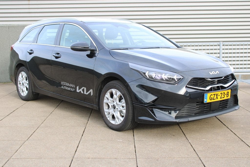Kia Ceed Sportswagon 1.0 T-GDi DynamicLine Navigatie / Camer, Voorwielaandrijving, Gebruikt, Euro 6, Zwart