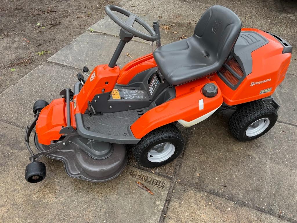 husqvarna R213C frontmaaier 94 cm briggs en stratton, Tuin en Terras, Zitmaaiers, Gebruikt, 90 tot 120 cm, Elektrische starter