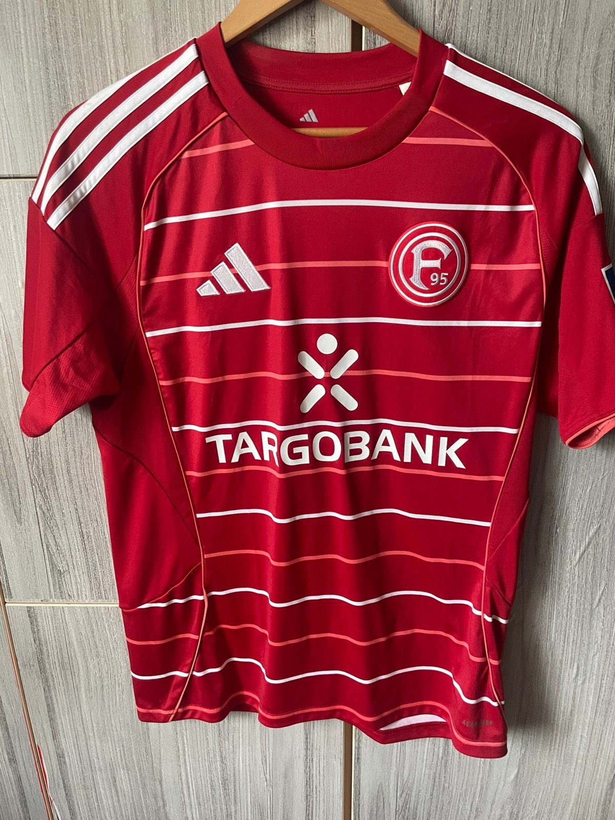 Fortuna Düsseldorf Thuisshirt 2025-2026, Ophalen of Verzenden, Zo goed als nieuw, Shirt