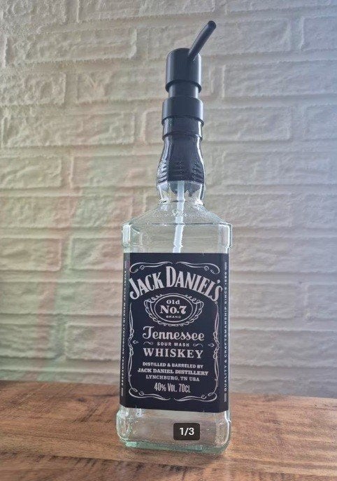 Mooie JACK DANIELS zeepdispenser 70cl - Origineel - Mancave, Ophalen of Verzenden, Zo goed als nieuw, Gebruiksvoorwerp