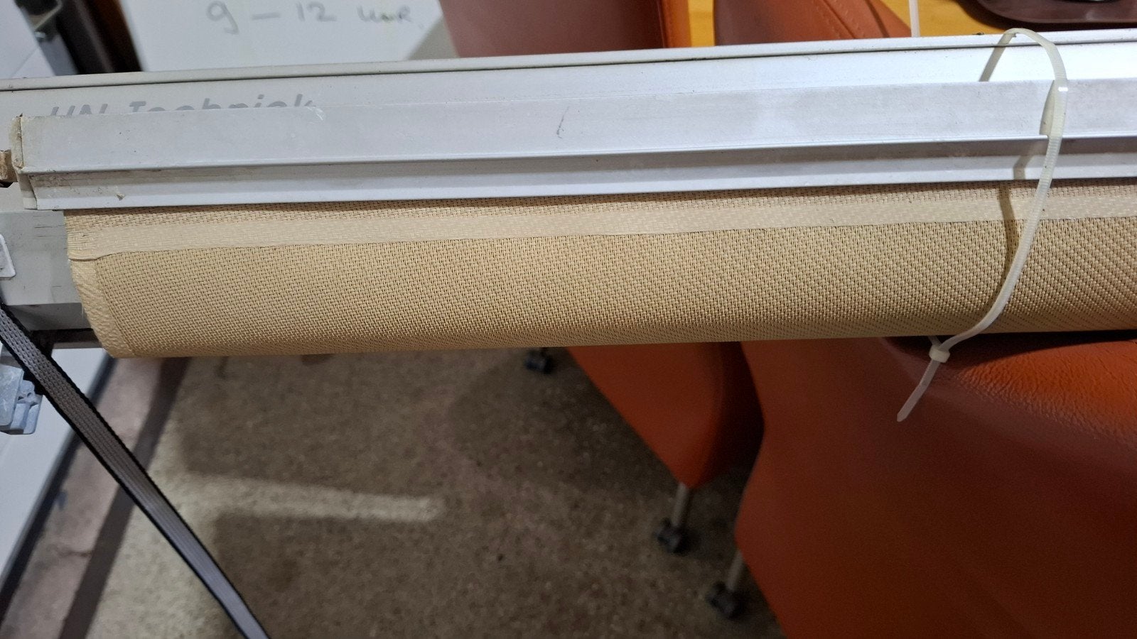 Screen beige 233 cm breed x 175 cm hoog, 150 tot 300 cm, Ophalen, Gebruikt, Minder dan 250 cm
