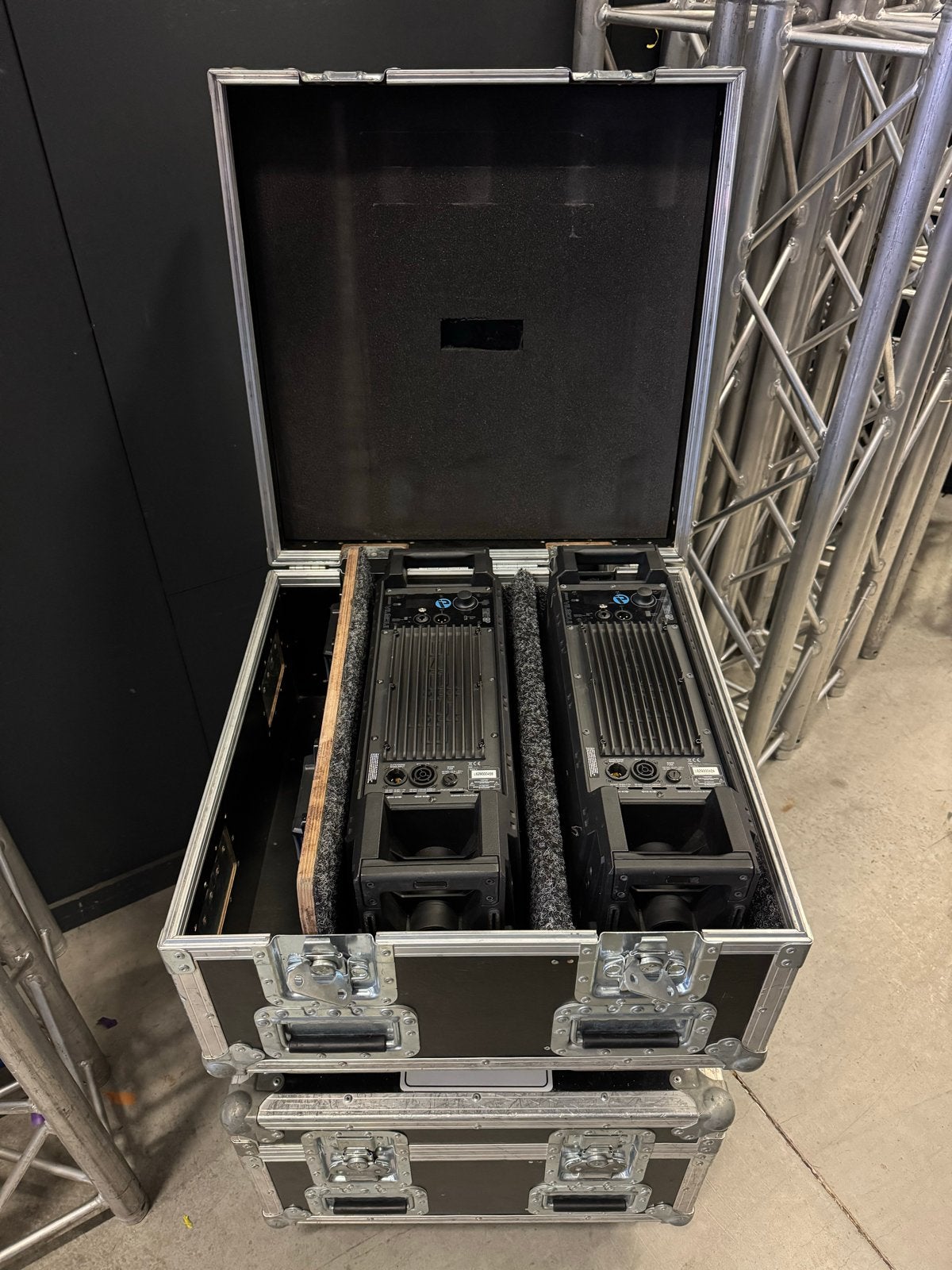 DB Technologies IG1T Luidsprekerset met Flightcase, Audio, Tv en Foto, Luidsprekers, Db, Overige typen, Zo goed als nieuw, Db