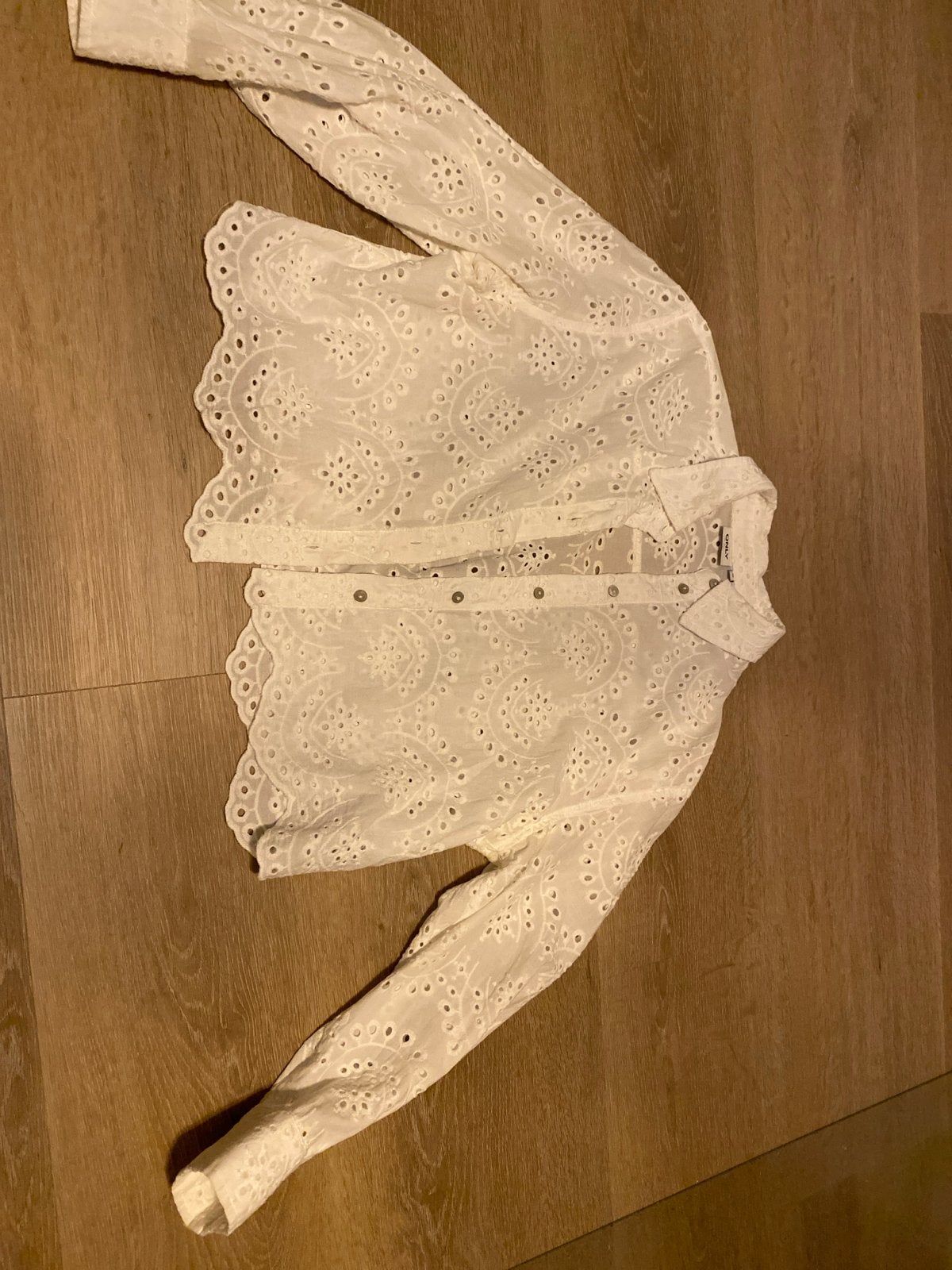 Witte Only blouse met broderie, maat XS, Kleding | Dames, Ophalen of Verzenden, Zo goed als nieuw, Maat 34 (XS) of kleiner, Wit