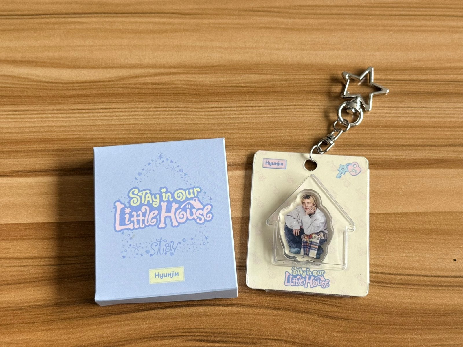 Stray Kids officieel Hyunjin merch stay in our little house, Ophalen of Verzenden, Zo goed als nieuw, Foto of Kaart