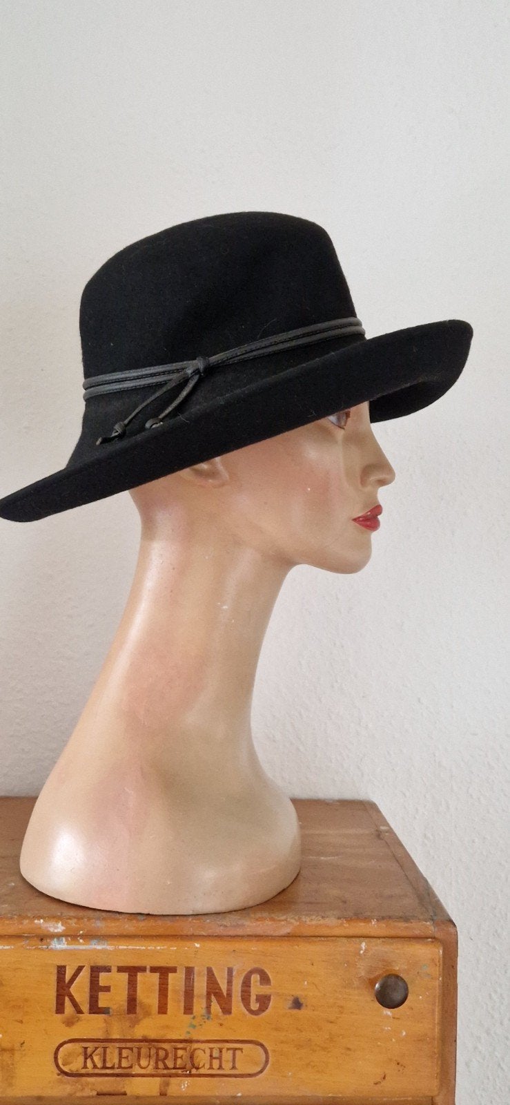 Zwarte wollen hoed - Made in Italy, Ophalen of Verzenden