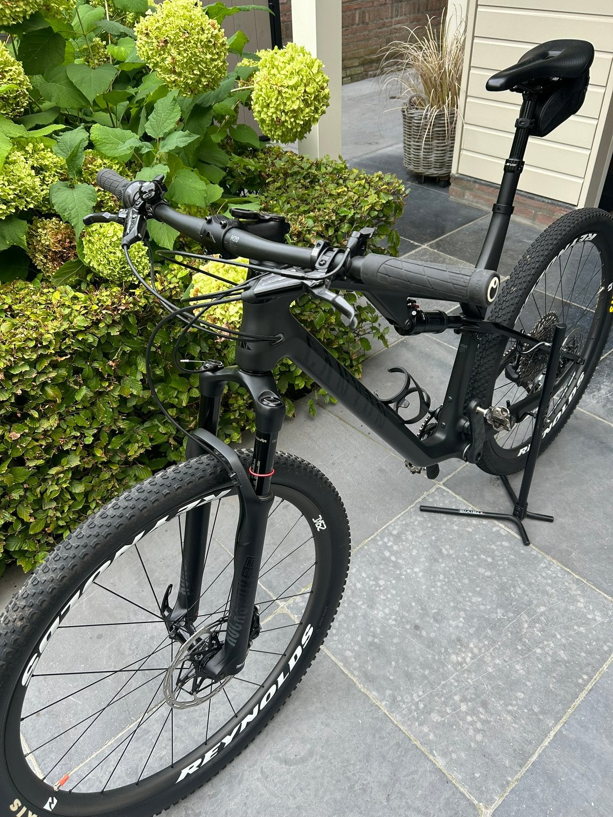 Te koop, Canyon Lux CF SLX 9.0 Pro Race Sram XX1 Maat XL, 57 cm of meer, Fully, Zo goed als nieuw, Schijfrem