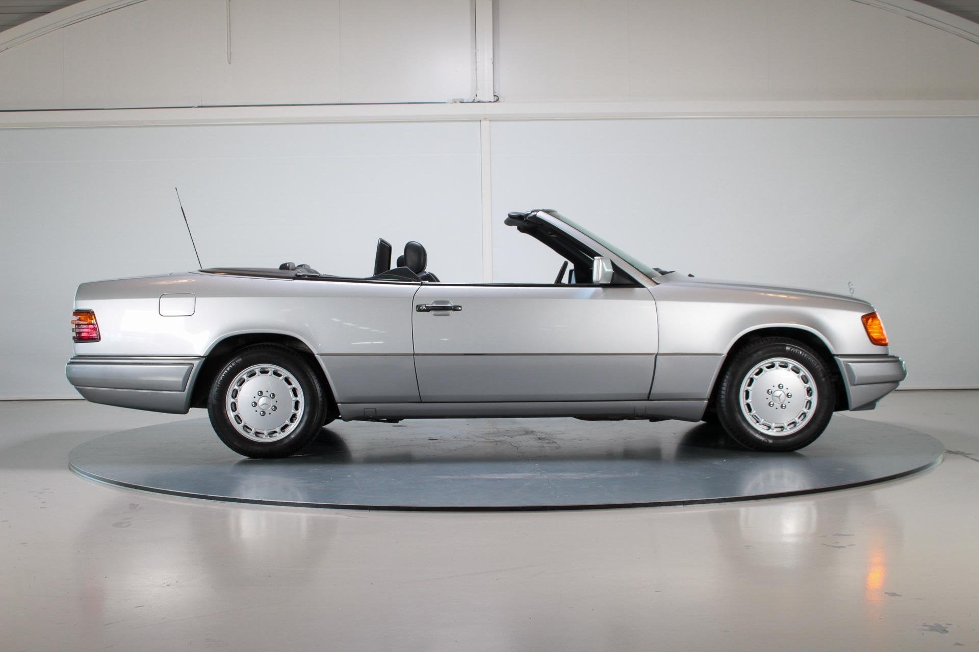 1994 Mercedes-Benz W124 E200 Cabriolet | 3 Eigenaren, foto 8