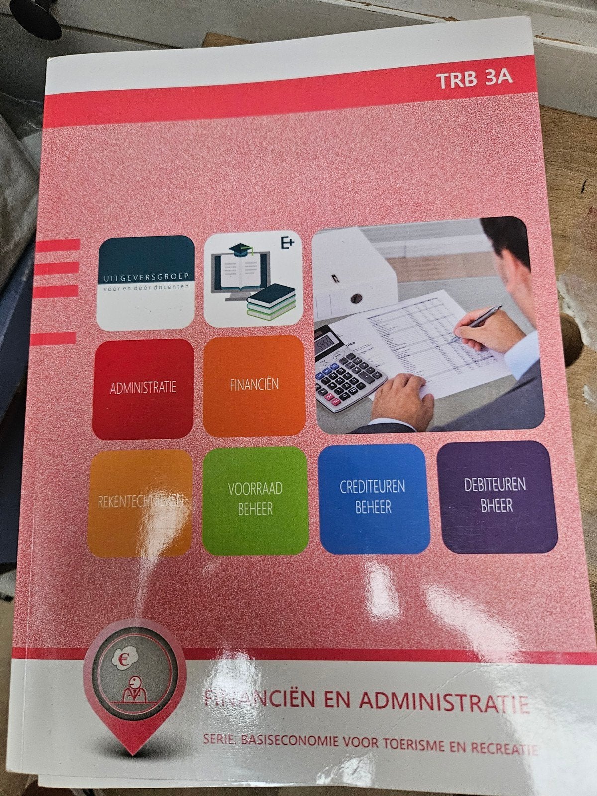 TRB 3A Financiën en Administratie - Basiseconomie, Boeken, Ophalen of Verzenden, Zo goed als nieuw, MBO, Gamma