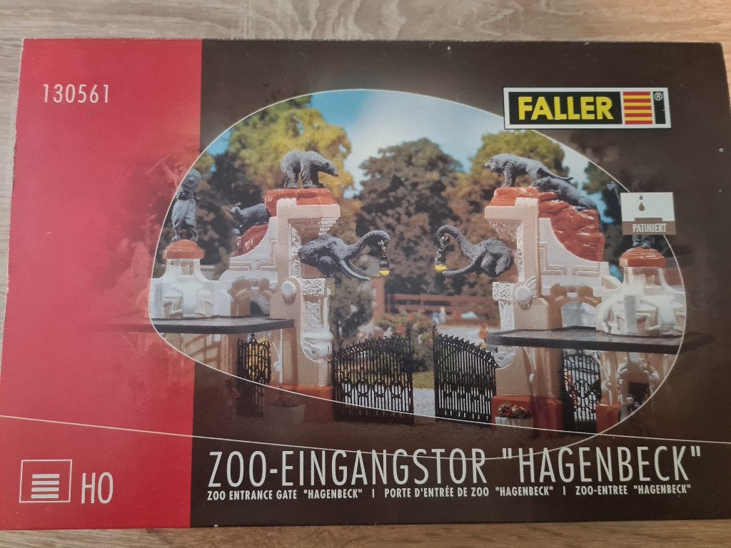 Faller HO 130561 Zoo Ingang Hagenbeck, Hobby en Vrije tijd, Modelbouw | Overige, Verzenden, Zo goed als nieuw, 1:50 tot 1:144