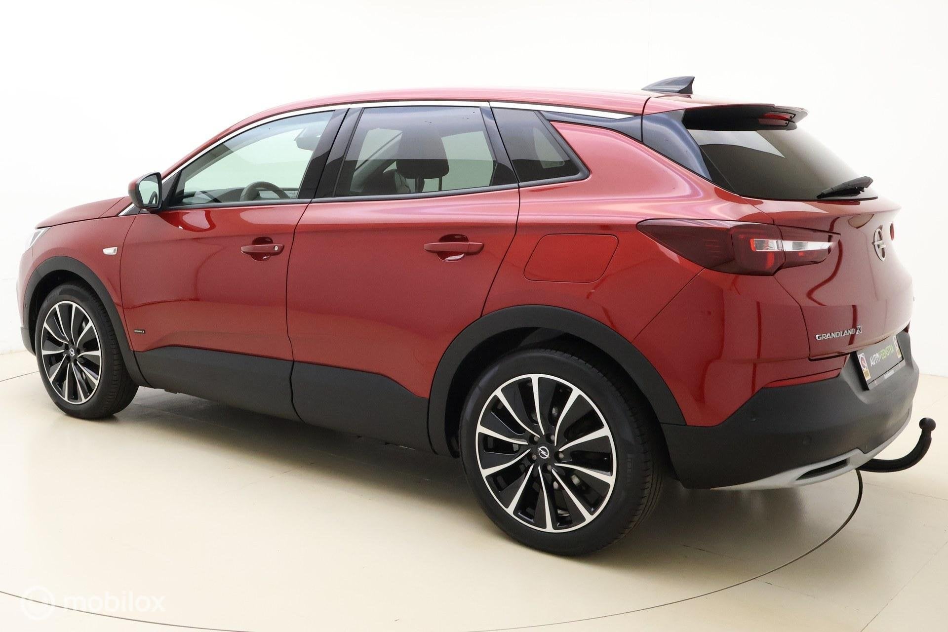 Opel Grandland X 1.6 Turbo Hybrid4|TREKH|STOELVERW|LED|CAM, Auto's, Automaat, 77 km/l, Gebruikt, Zwart
