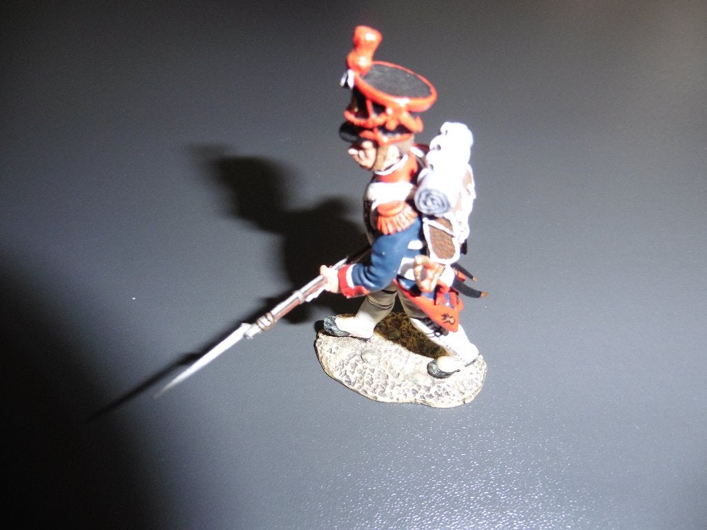 King & Country NA15, Grenadier Marching with Rifle., Ophalen of Verzenden, Nieuw, 1:35 tot 1:50, Figuur of Figuren