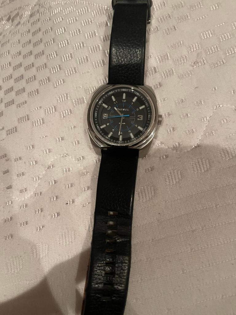Diesel horloge, Ophalen, Zo goed als nieuw, Leer, Overige merken