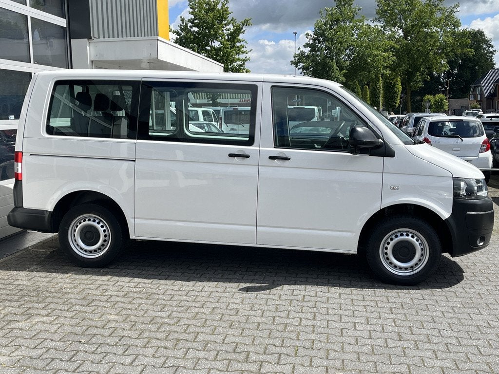 Volkswagen Transporter Kombi 2.0 TDI DSG Automaat 140 pk L1H, Euro 5, Stof, Gebruikt, Zwart