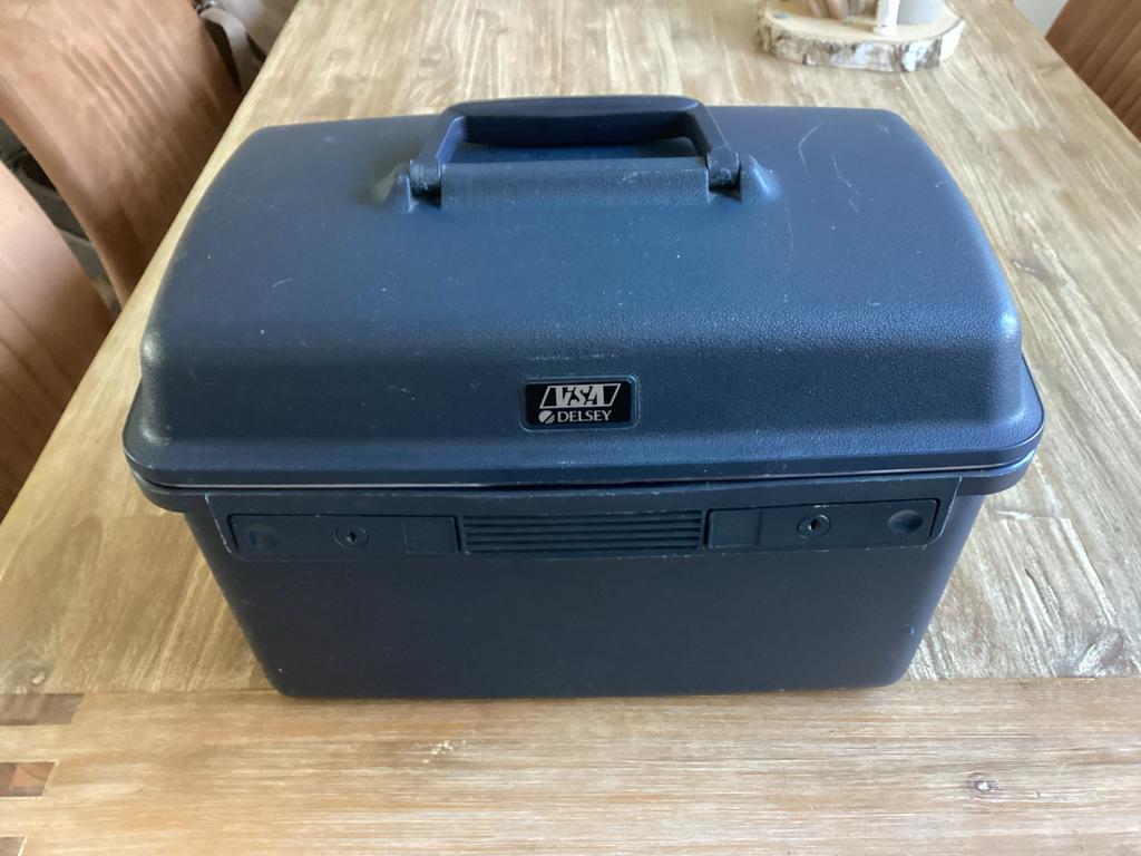 Delsey Beautycase - Hardcase met slot en spiegel, Sieraden, Tassen en Uiterlijk, Beautycases, Gebruikt, Blauw, Ophalen of Verzenden