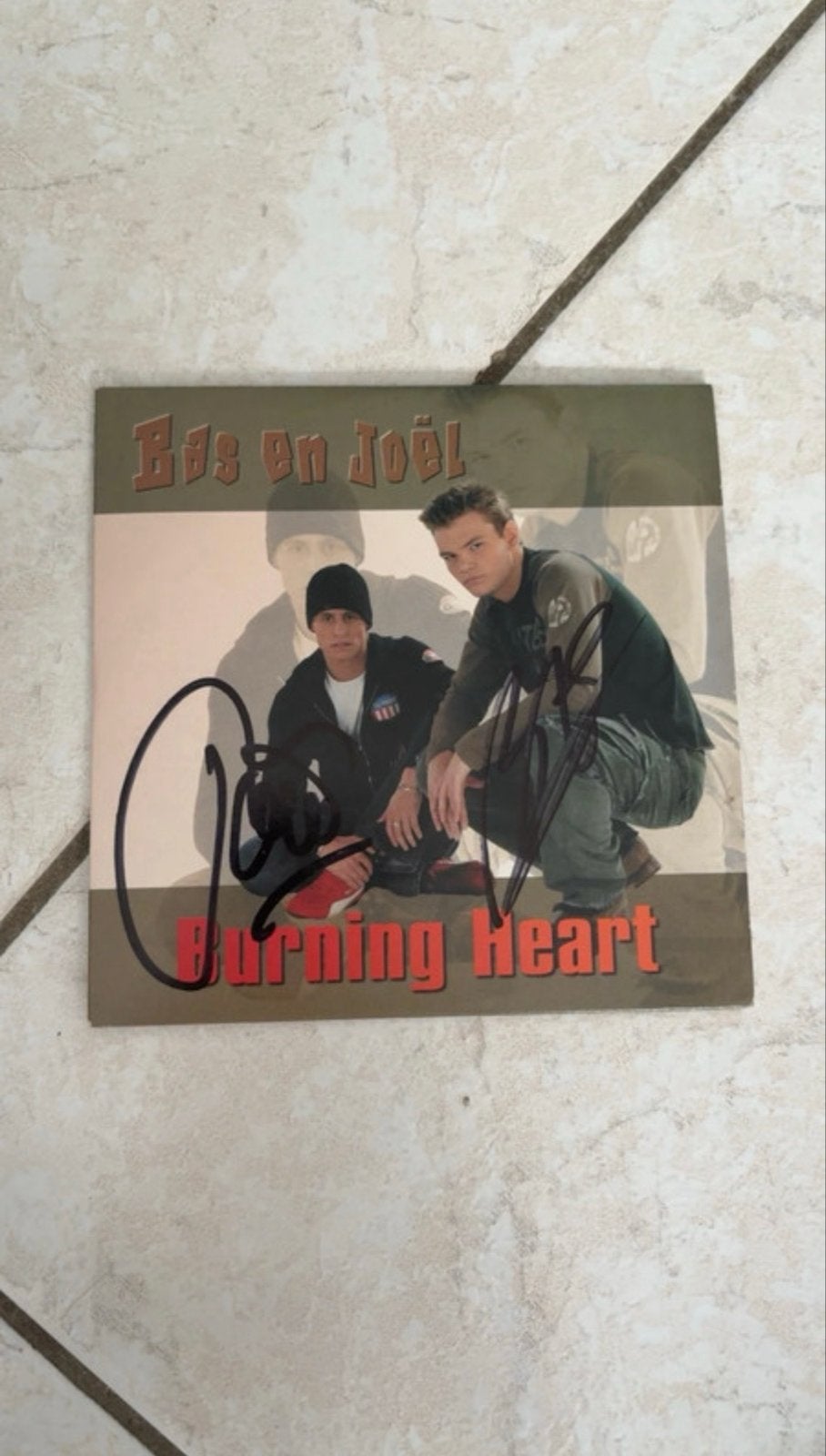Bas en Joël - Burning Heart CD Single Gesigneerd, Verzenden, Gebruikt, Nederlandstalig, Gesigneerd