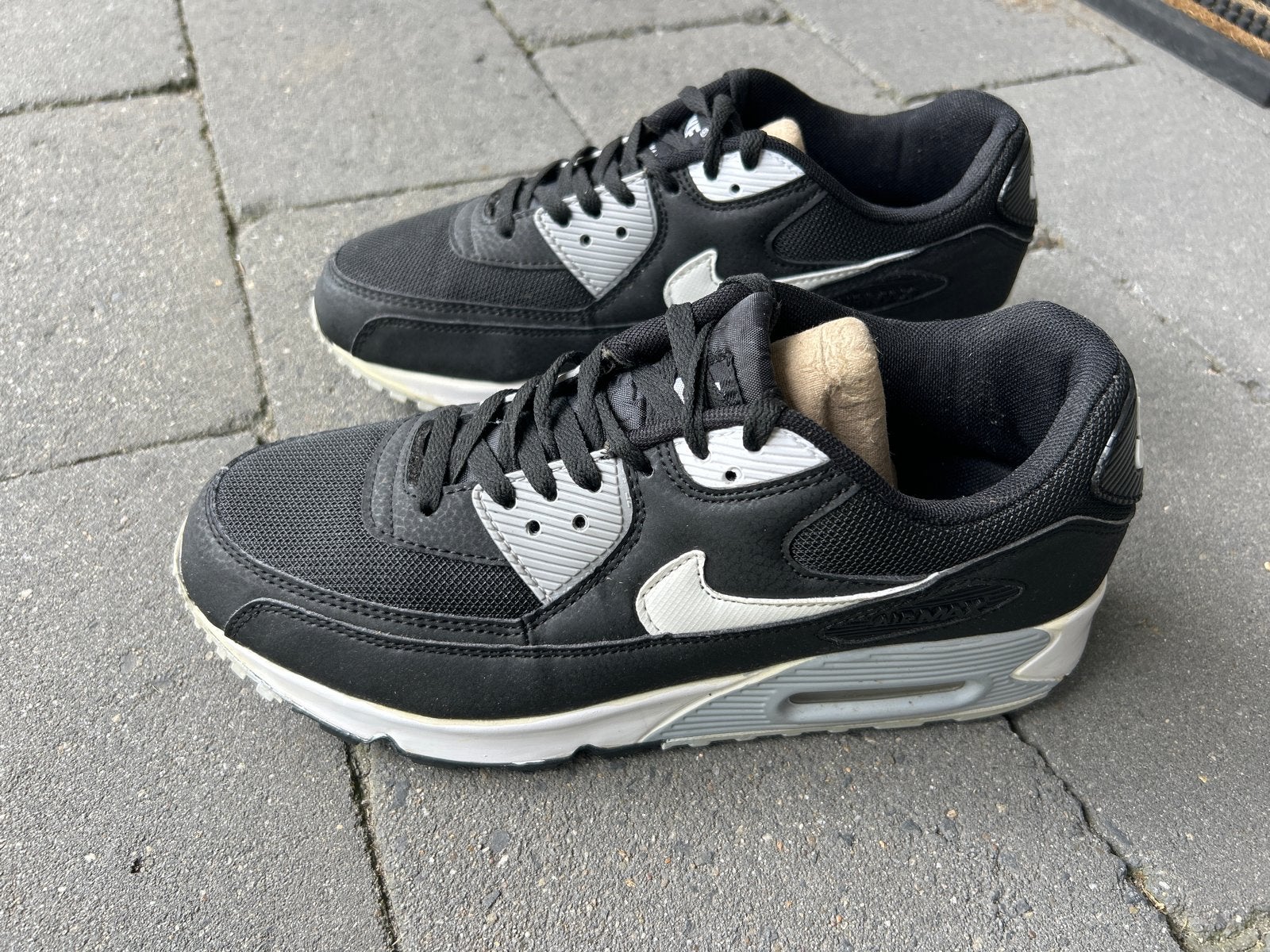 Nike Air Max 90 sneakers - Zwart/Wit - Maat 43, Kleding | Heren, Schoenen, Ophalen of Verzenden, Zo goed als nieuw, Zwart, Sneakers of Gympen