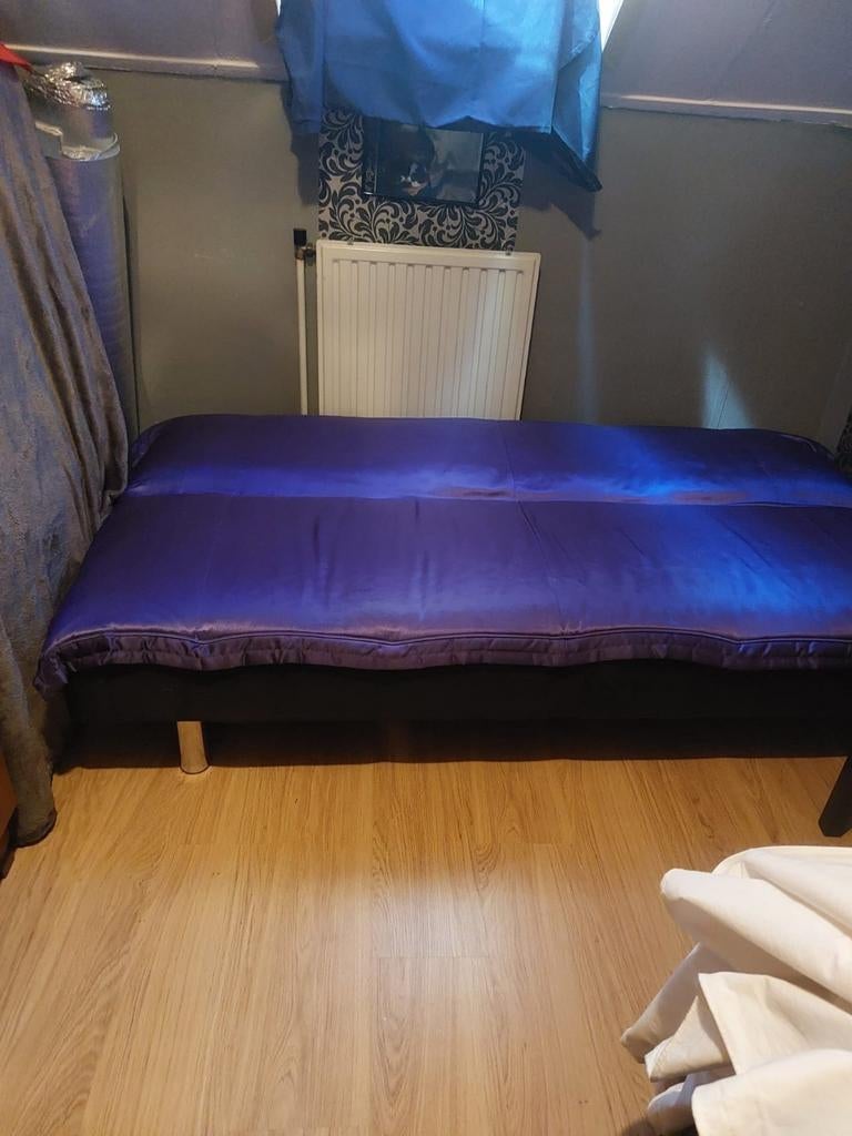 Paarse slaapbank - Comfortabel en praktisch, Gebruikt, Tweepersoons, 120 cm, 190 cm of minder