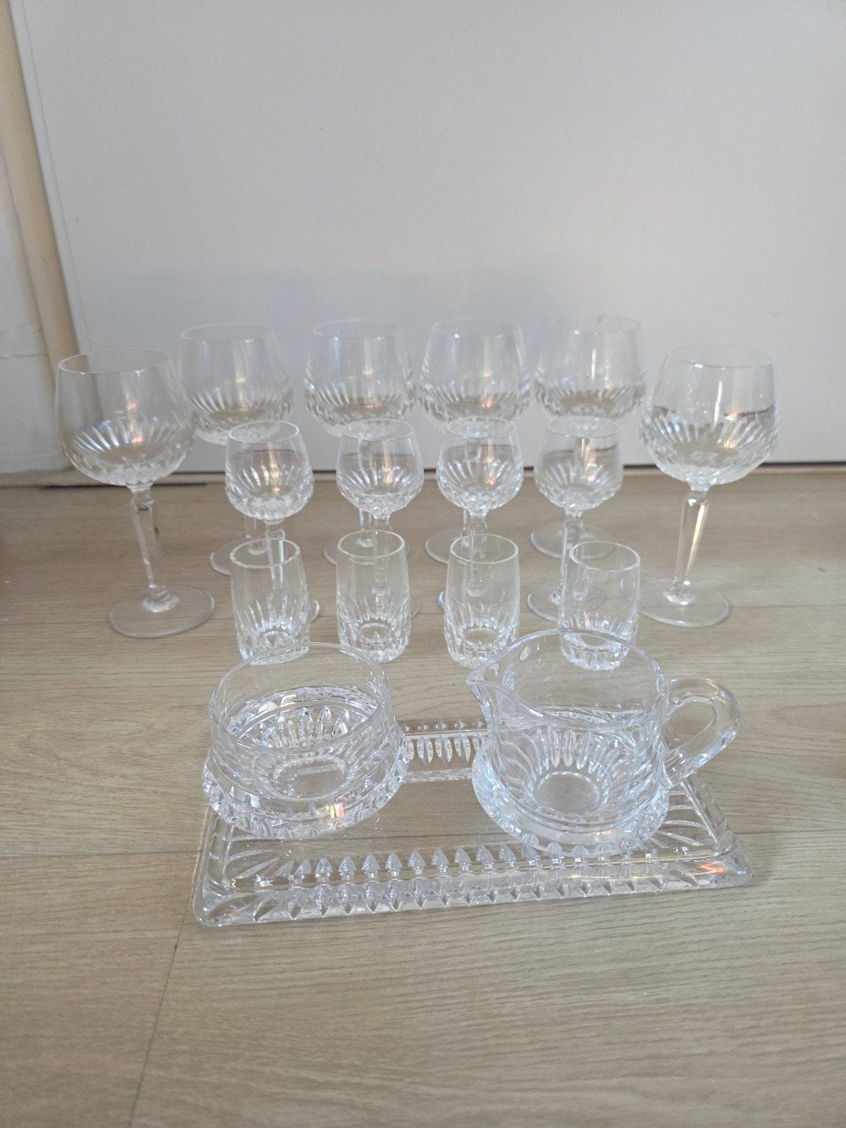 Prachtige kristallen glazen set met dienblad, Antiek en Kunst, Ophalen