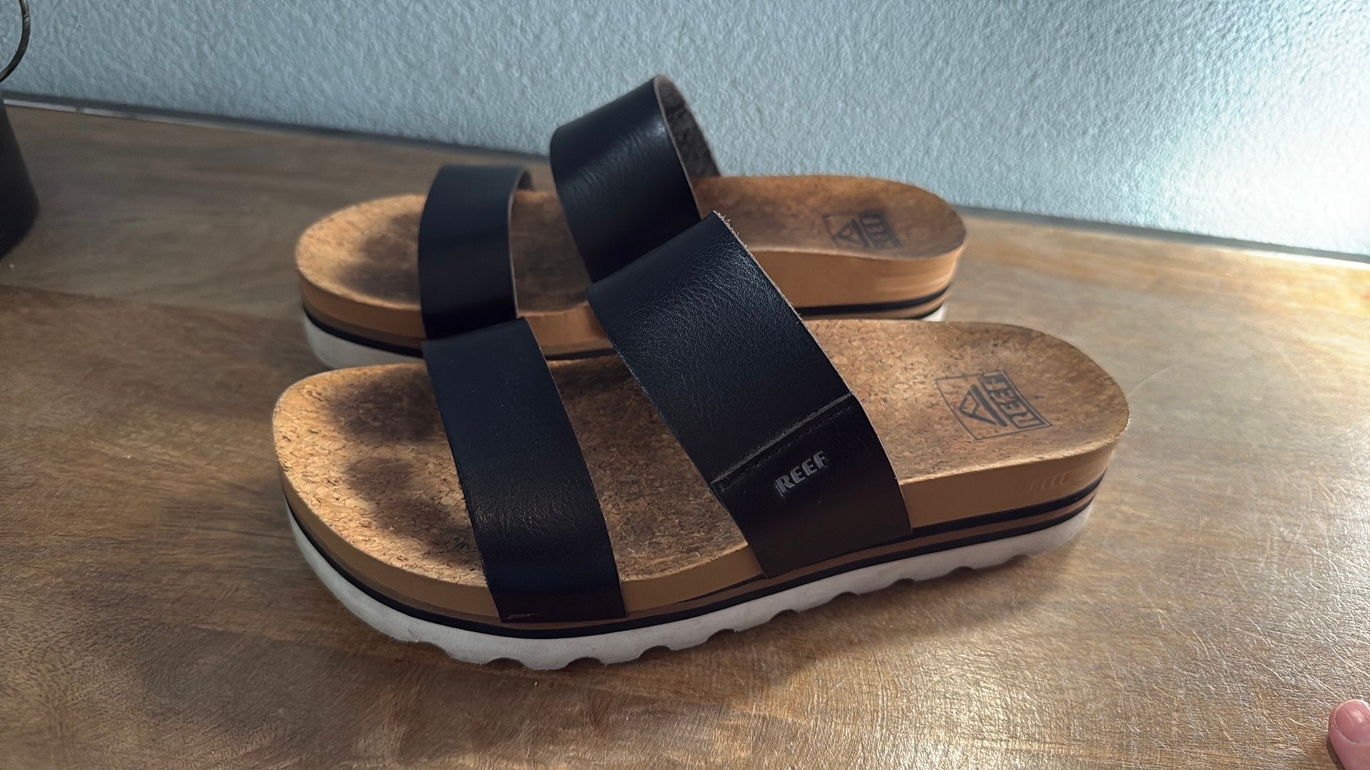 Reef slippers maat 38, Kleding | Dames, Schoenen, Ophalen of Verzenden, Zo goed als nieuw, Instappers