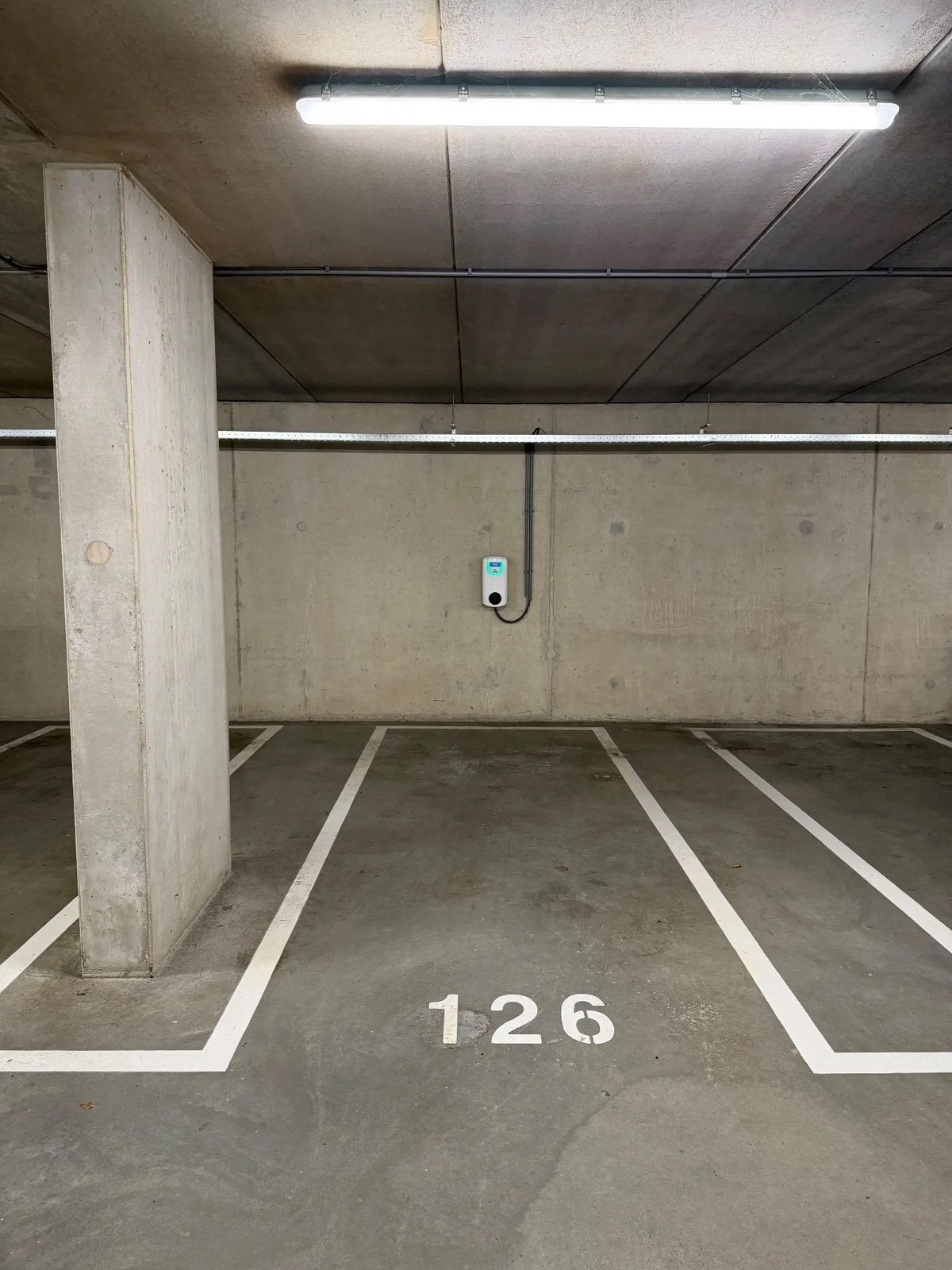Gezocht: Eigen parkeerplaats in Schiedam Oost/Centrum/Noord, Ophalen of Verzenden